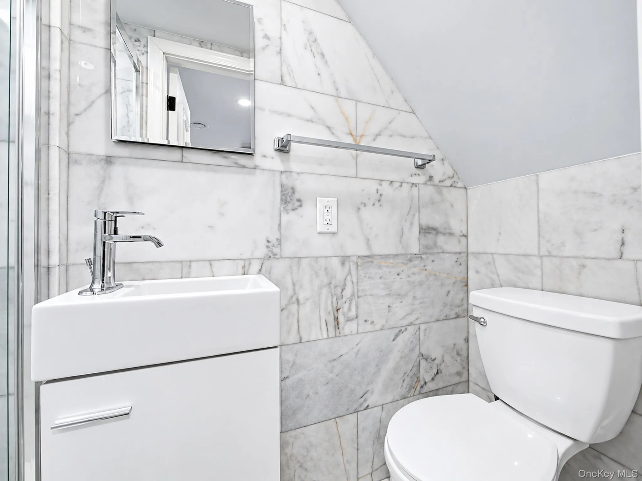 9940 64th Road, New York, NY, 3 Bedrooms Bedrooms, 10 Rooms Rooms,2 BathroomsBathrooms,Residential,For Rent,64th,0,1049116 9940 64th Road, New York, NY, 3 Bedrooms Bedrooms, 10 Rooms Rooms,2 BathroomsBathrooms,Residential,For Rent,64th,0,1049116