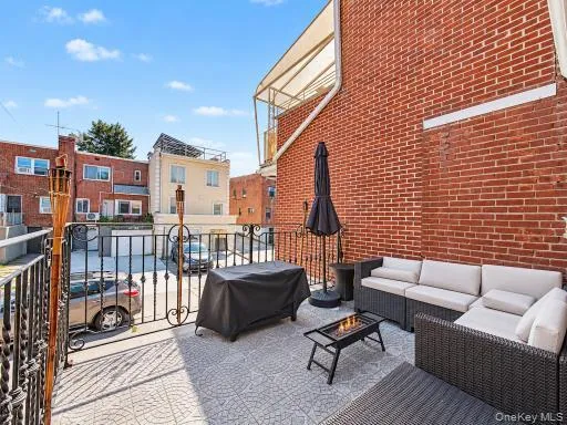 9940 64th Road, New York, NY, 3 Bedrooms Bedrooms, 10 Rooms Rooms,2 BathroomsBathrooms,Residential,For Rent,64th,0,1049116 9940 64th Road, New York, NY, 3 Bedrooms Bedrooms, 10 Rooms Rooms,2 BathroomsBathrooms,Residential,For Rent,64th,0,1049116
