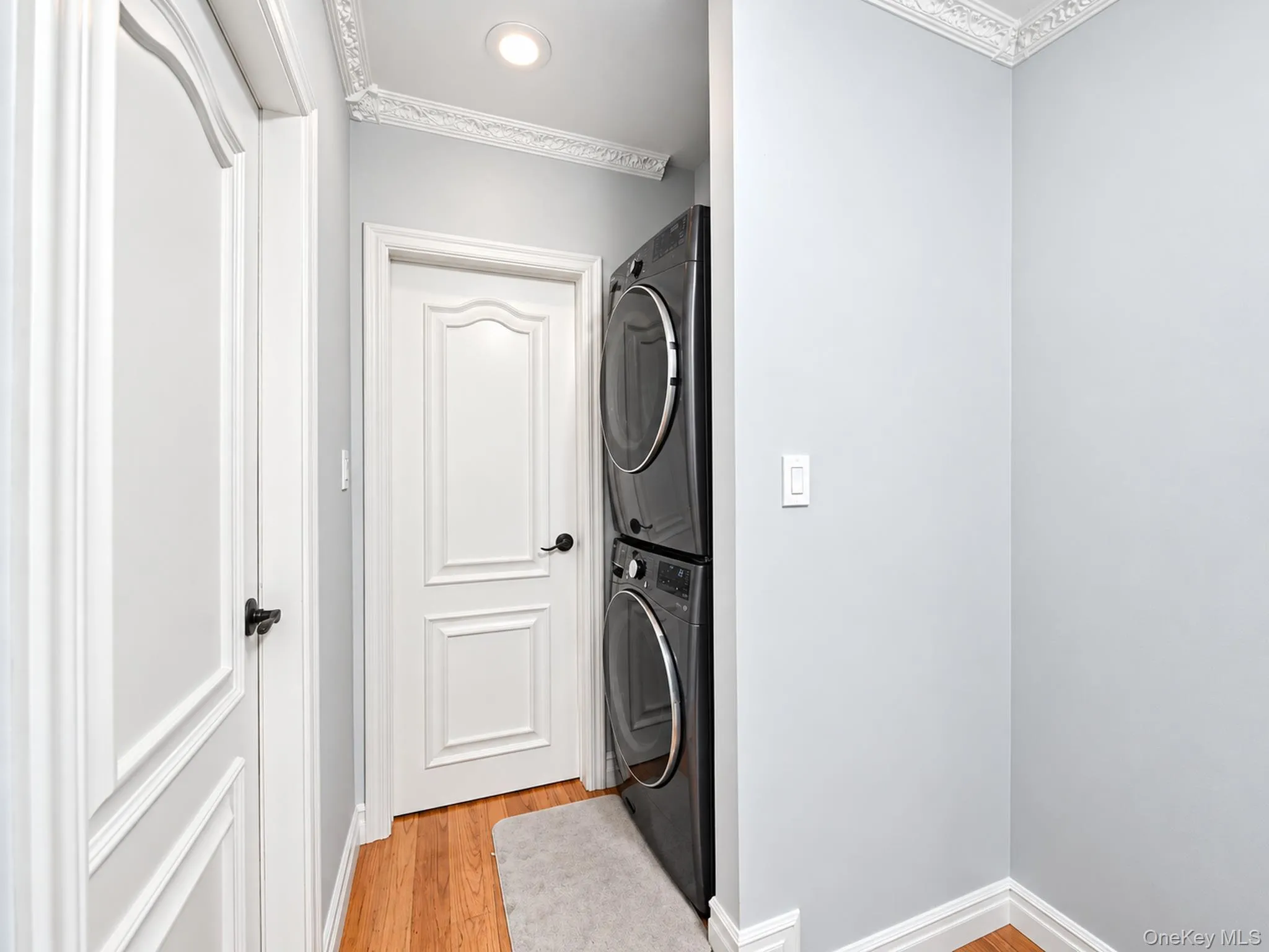 9940 64th Road, New York, NY, 3 Bedrooms Bedrooms, 10 Rooms Rooms,2 BathroomsBathrooms,Residential,For Rent,64th,0,1049116 9940 64th Road, New York, NY, 3 Bedrooms Bedrooms, 10 Rooms Rooms,2 BathroomsBathrooms,Residential,For Rent,64th,0,1049116