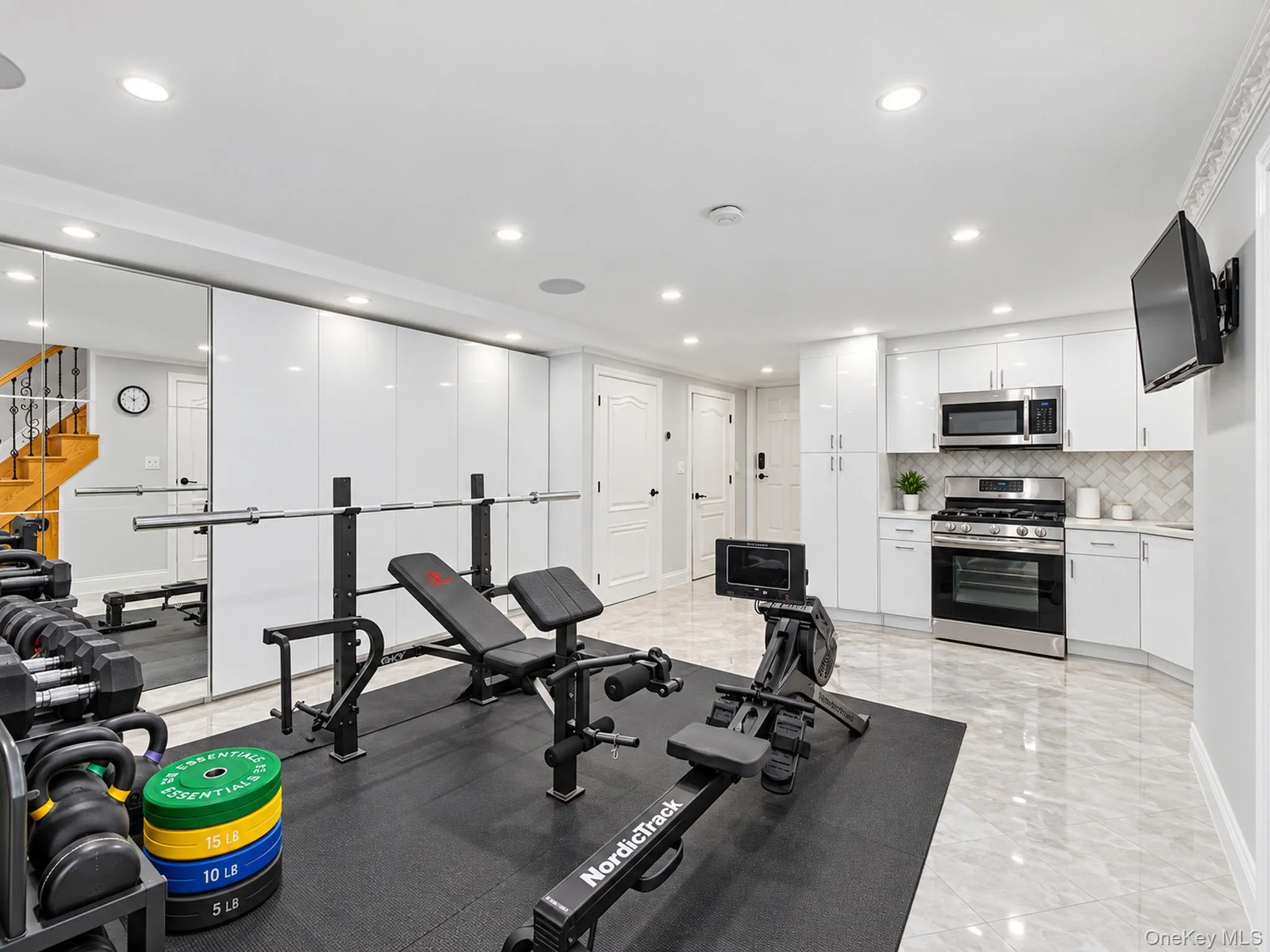 9940 64th Road, New York, NY, 3 Bedrooms Bedrooms, 10 Rooms Rooms,2 BathroomsBathrooms,Residential,For Rent,64th,0,1049116 9940 64th Road, New York, NY, 3 Bedrooms Bedrooms, 10 Rooms Rooms,2 BathroomsBathrooms,Residential,For Rent,64th,0,1049116