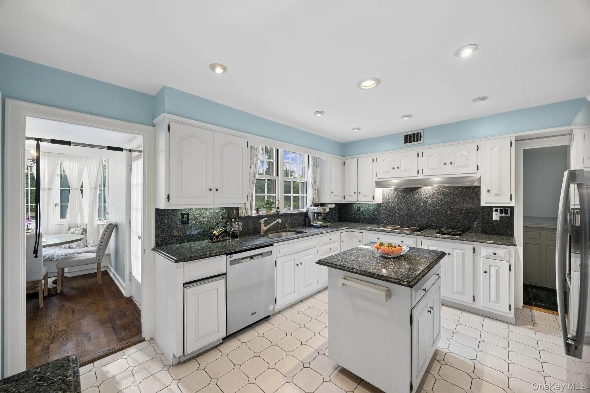 25 Morris Lane, Scarsdale, NY, 5 Bedrooms Bedrooms, 13 Rooms Rooms,4 BathroomsBathrooms,Residential Lease,For Rent,Morris,0,1049121 25 Morris Lane, Scarsdale, NY, 5 Bedrooms Bedrooms, 13 Rooms Rooms,4 BathroomsBathrooms,Residential Lease,For Rent,Morris,0,1049121