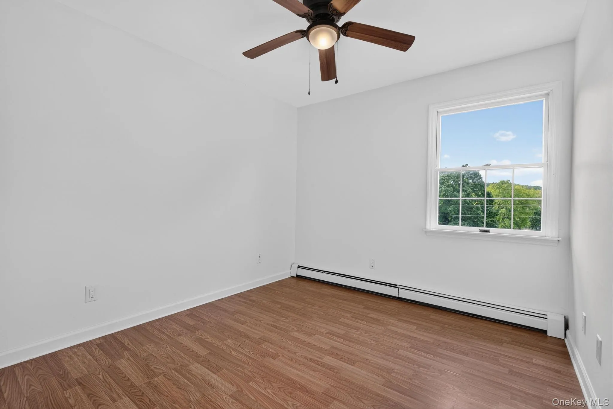 191 Bedell Avenue, Lloyd, NY, 5 Bedrooms Bedrooms, 9 Rooms Rooms,3 BathroomsBathrooms,Residential,For Rent,Bedell,0,1049126 191 Bedell Avenue, Lloyd, NY, 5 Bedrooms Bedrooms, 9 Rooms Rooms,3 BathroomsBathrooms,Residential,For Rent,Bedell,0,1049126