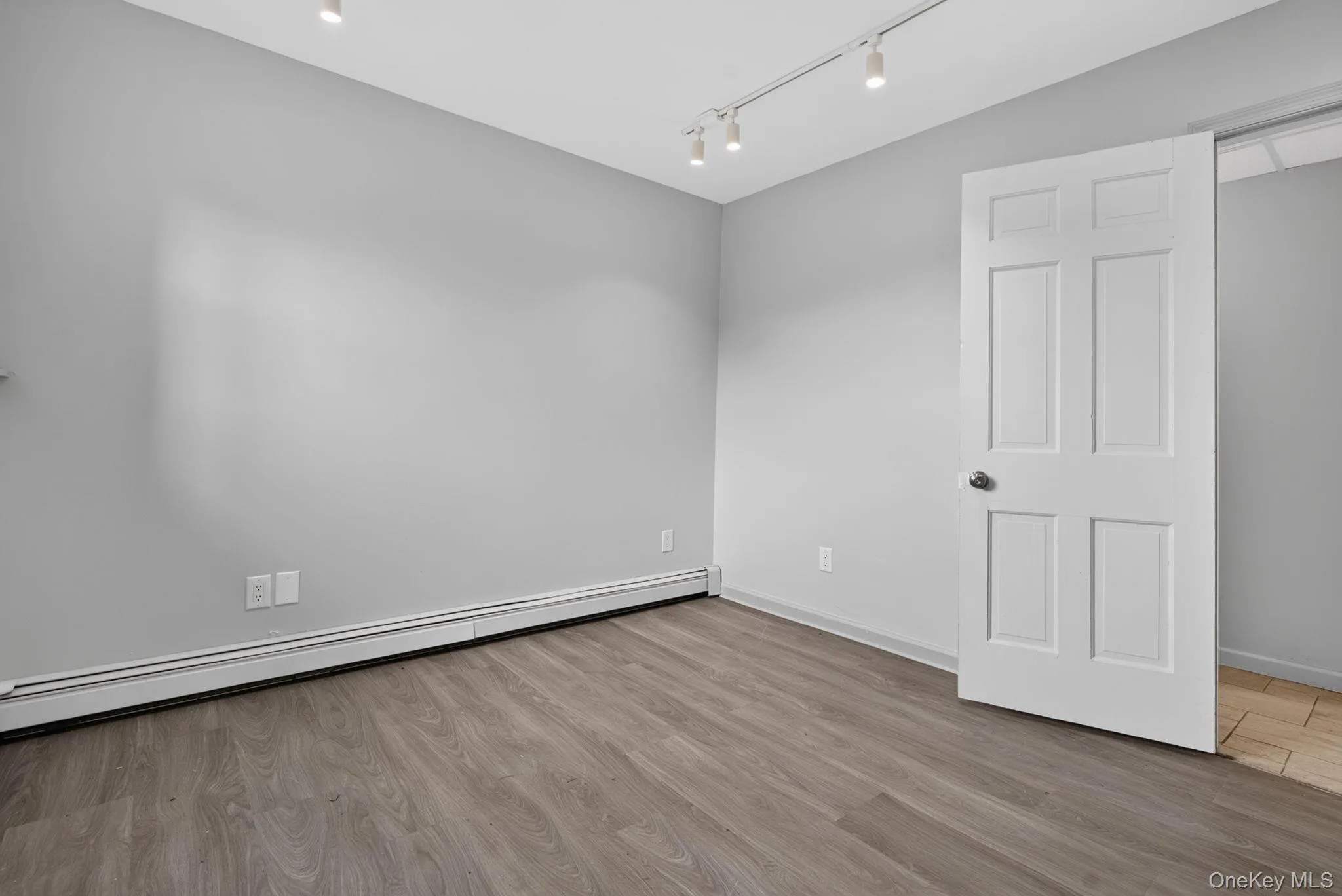 191 Bedell Avenue, Lloyd, NY, 5 Bedrooms Bedrooms, 9 Rooms Rooms,3 BathroomsBathrooms,Residential,For Rent,Bedell,0,1049126 191 Bedell Avenue, Lloyd, NY, 5 Bedrooms Bedrooms, 9 Rooms Rooms,3 BathroomsBathrooms,Residential,For Rent,Bedell,0,1049126