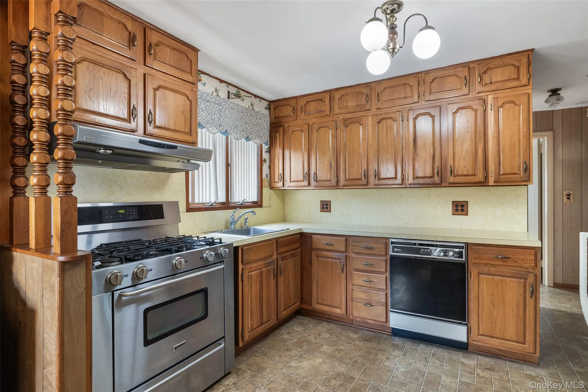 46 Woodbine Drive, Oyster Bay, NY, 4 Bedrooms Bedrooms, 8 Rooms Rooms,2 BathroomsBathrooms,Residential,For Rent,Woodbine,0,1049130 46 Woodbine Drive, Oyster Bay, NY, 4 Bedrooms Bedrooms, 8 Rooms Rooms,2 BathroomsBathrooms,Residential,For Rent,Woodbine,0,1049130