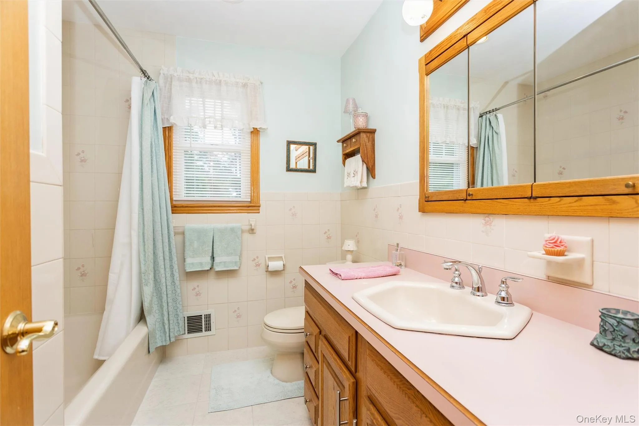 252 Buttonwood Avenue, Cortlandt, NY, 4 Bedrooms Bedrooms, 8 Rooms Rooms,2 BathroomsBathrooms,Residential,For Rent,Buttonwood,0,1049132 252 Buttonwood Avenue, Cortlandt, NY, 4 Bedrooms Bedrooms, 8 Rooms Rooms,2 BathroomsBathrooms,Residential,For Rent,Buttonwood,0,1049132