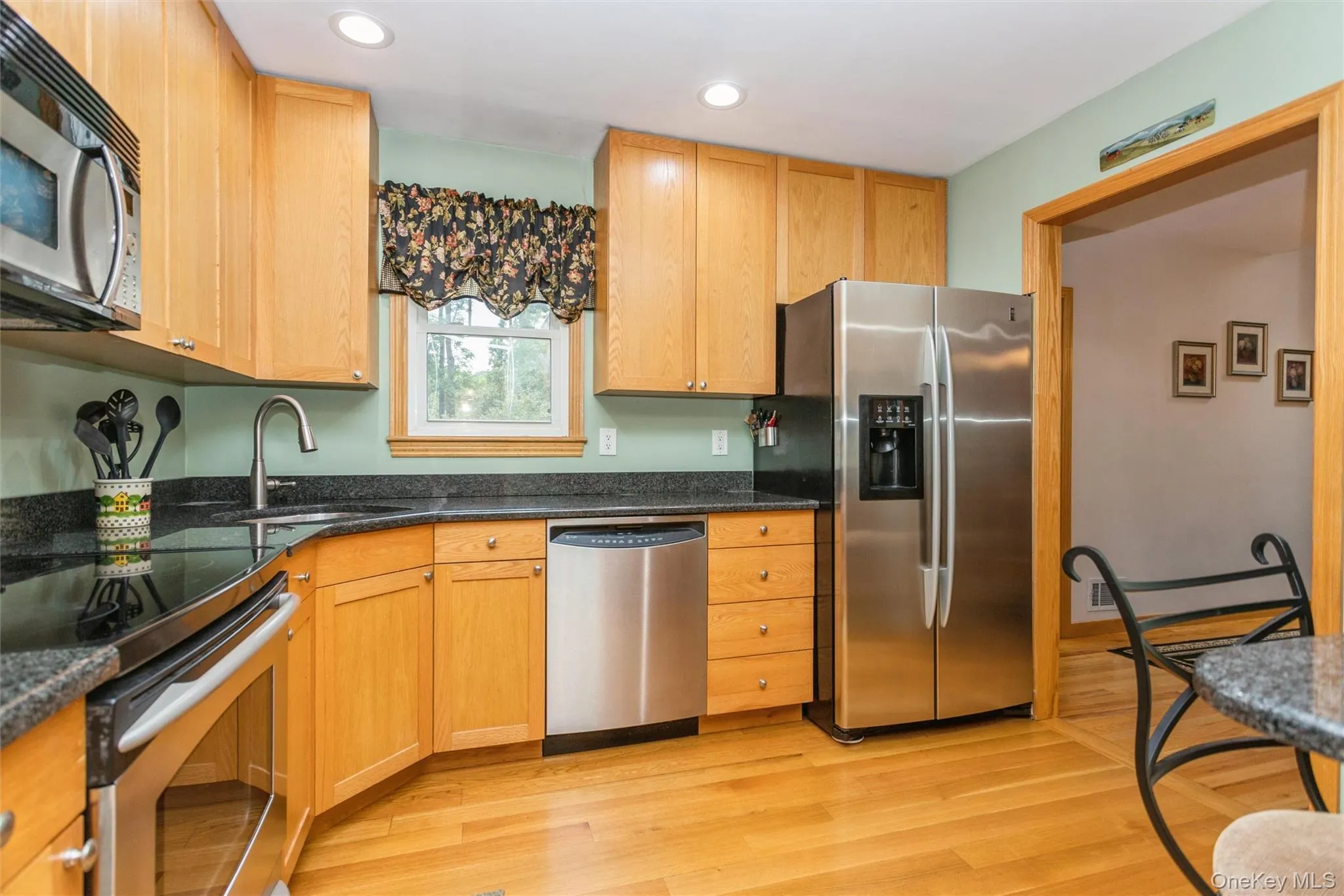 252 Buttonwood Avenue, Cortlandt, NY, 4 Bedrooms Bedrooms, 8 Rooms Rooms,2 BathroomsBathrooms,Residential,For Rent,Buttonwood,0,1049132 252 Buttonwood Avenue, Cortlandt, NY, 4 Bedrooms Bedrooms, 8 Rooms Rooms,2 BathroomsBathrooms,Residential,For Rent,Buttonwood,0,1049132