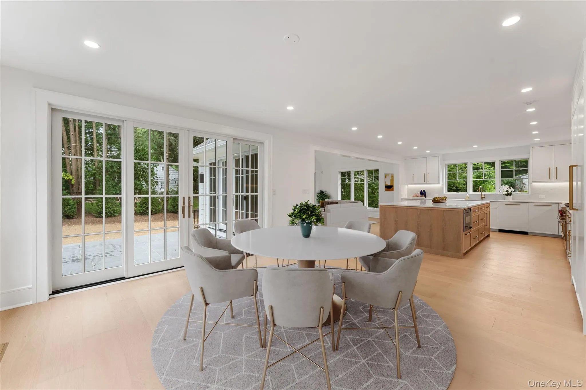 Breakfast area overlooking kitchen Breakfast area overlooking kitchen