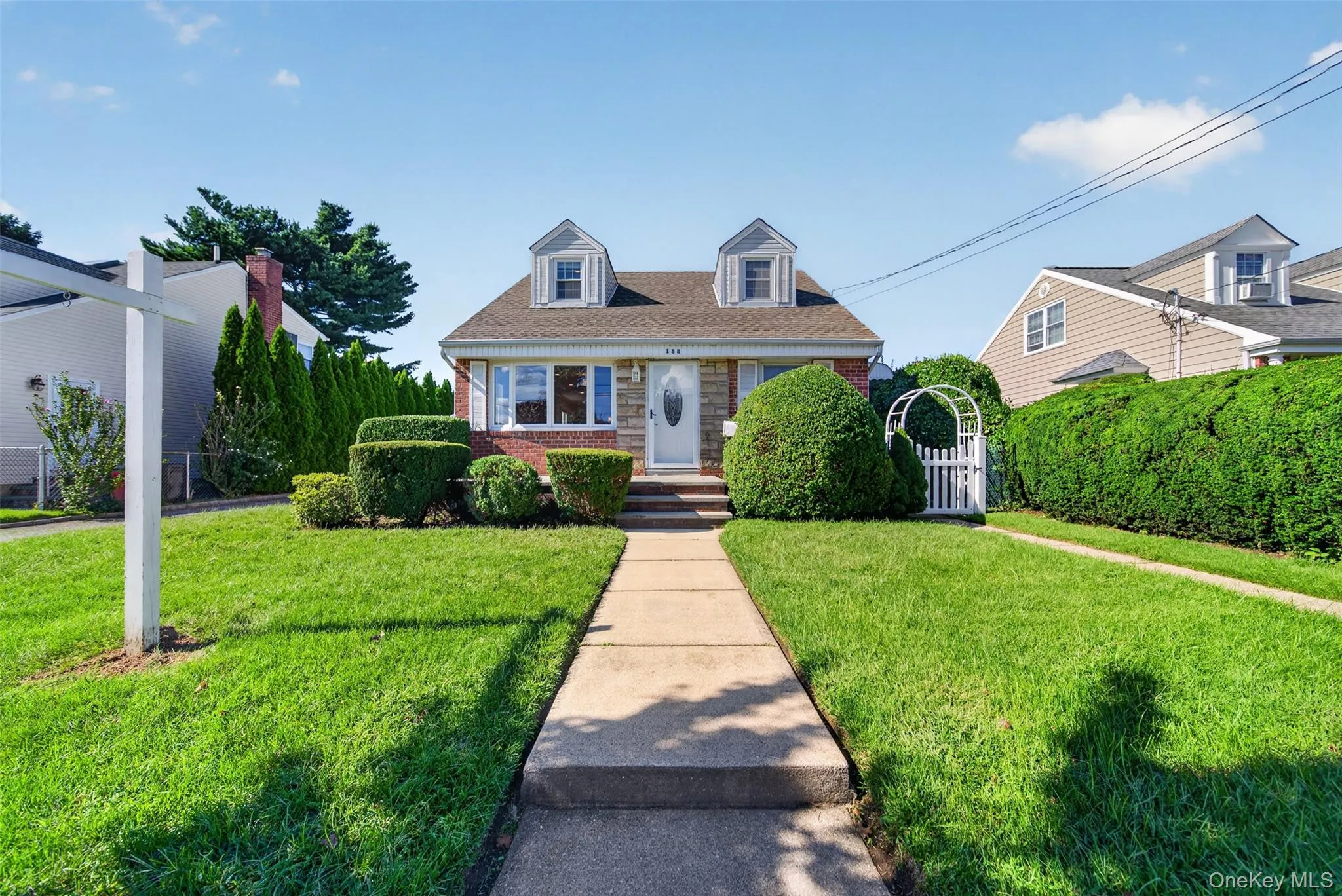 188 Arlington Street, Hempstead, NY, 3 Bedrooms Bedrooms, 7 Rooms Rooms,2 BathroomsBathrooms,Residential,For Rent,Arlington,0,1049143 188 Arlington Street, Hempstead, NY, 3 Bedrooms Bedrooms, 7 Rooms Rooms,2 BathroomsBathrooms,Residential,For Rent,Arlington,0,1049143