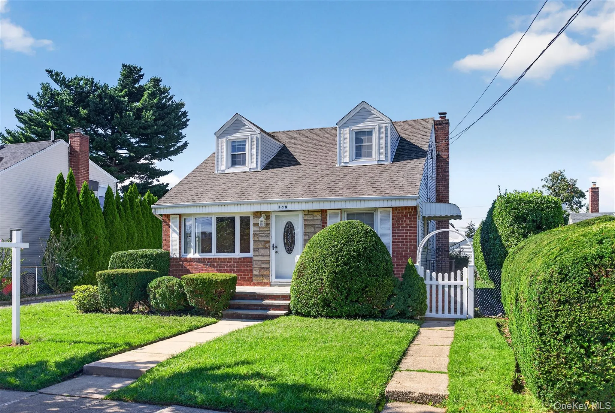 188 Arlington Street, Hempstead, NY, 3 Bedrooms Bedrooms, 7 Rooms Rooms,2 BathroomsBathrooms,Residential,For Rent,Arlington,0,1049143 188 Arlington Street, Hempstead, NY, 3 Bedrooms Bedrooms, 7 Rooms Rooms,2 BathroomsBathrooms,Residential,For Rent,Arlington,0,1049143