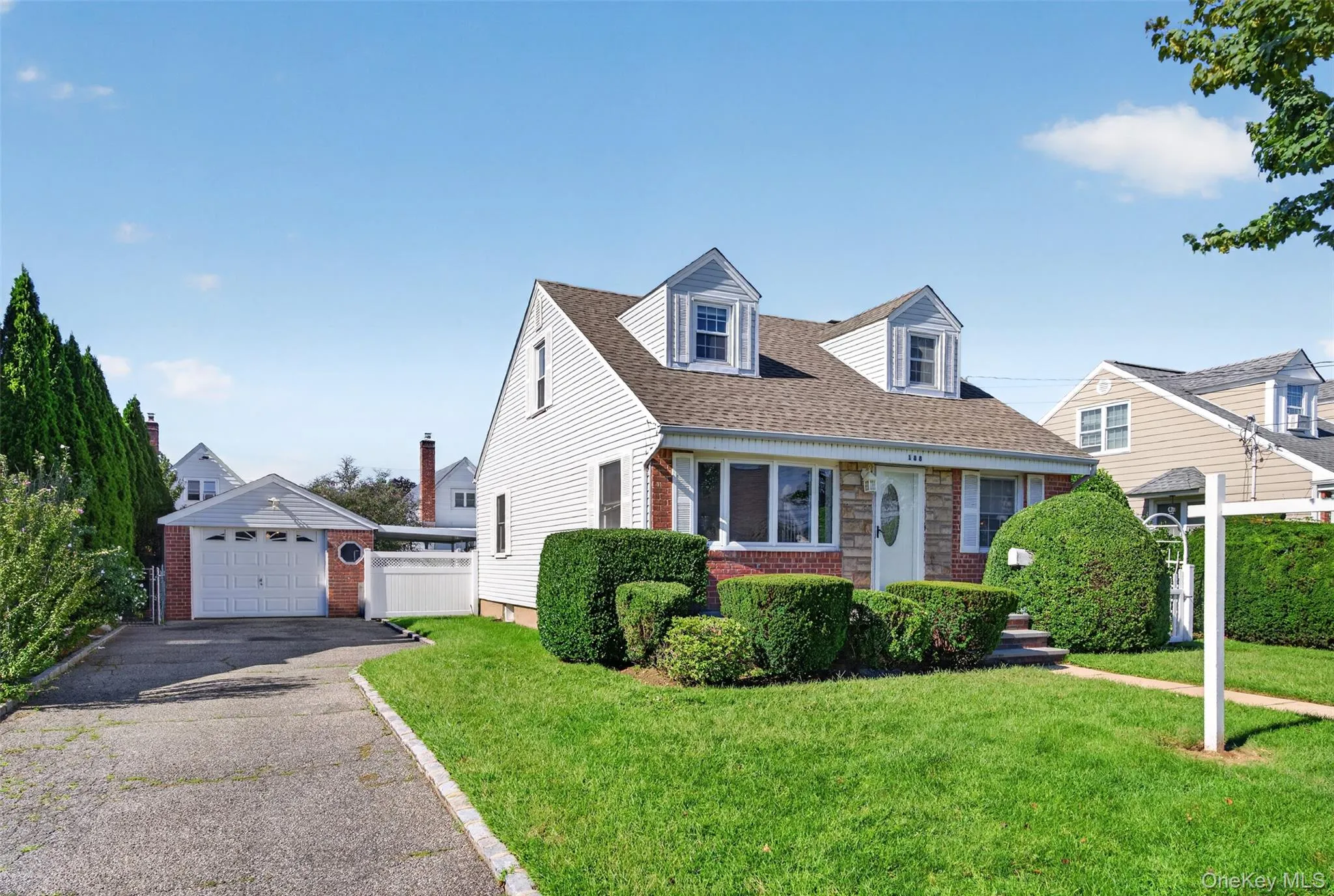 188 Arlington Street, Hempstead, NY, 3 Bedrooms Bedrooms, 7 Rooms Rooms,2 BathroomsBathrooms,Residential,For Rent,Arlington,0,1049143 188 Arlington Street, Hempstead, NY, 3 Bedrooms Bedrooms, 7 Rooms Rooms,2 BathroomsBathrooms,Residential,For Rent,Arlington,0,1049143