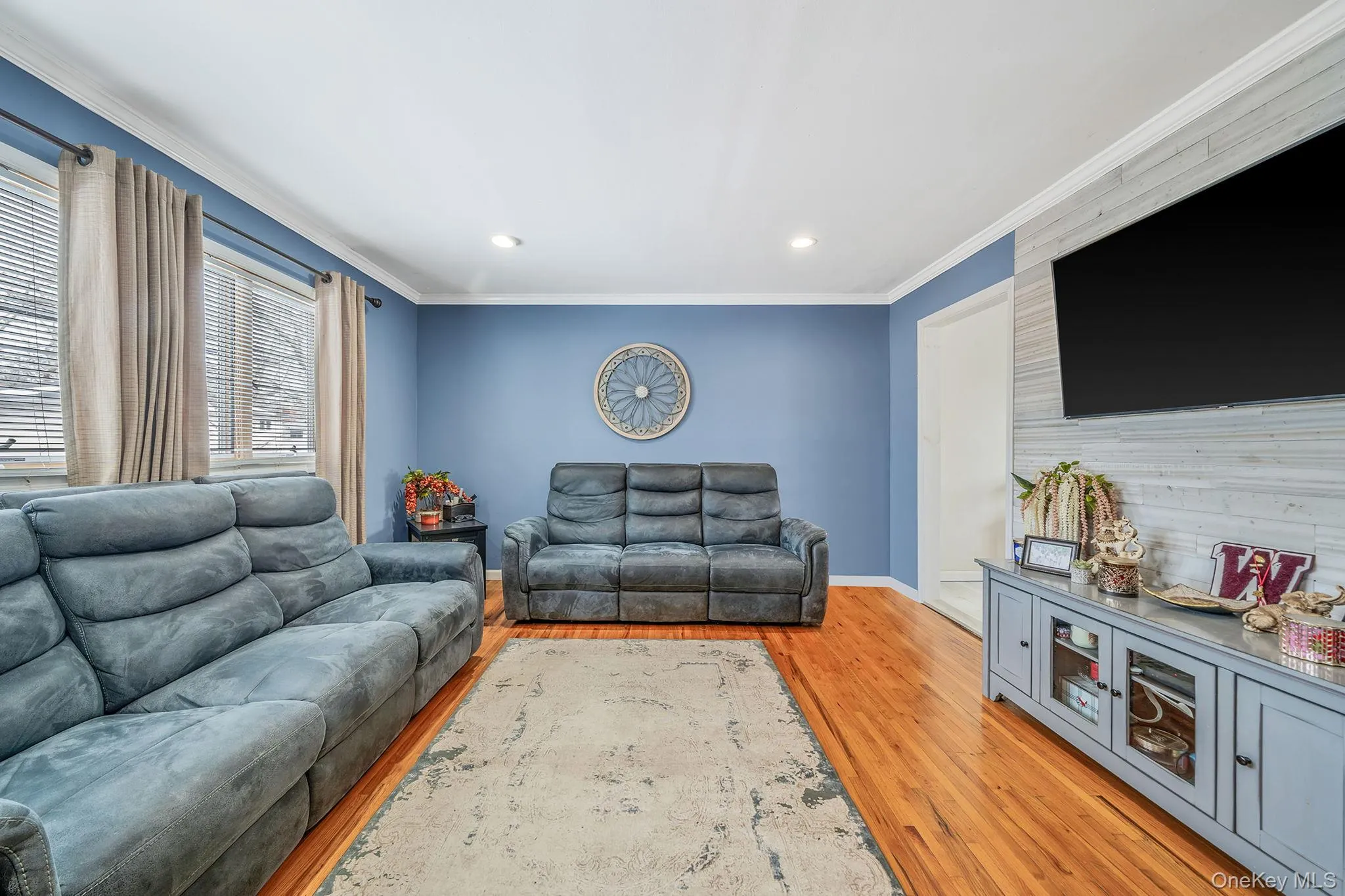 24 Lantern Street, Huntington, NY, 4 Bedrooms Bedrooms, 8 Rooms Rooms,1 BathroomBathrooms,Residential,For Rent,Lantern,0,1049147 24 Lantern Street, Huntington, NY, 4 Bedrooms Bedrooms, 8 Rooms Rooms,1 BathroomBathrooms,Residential,For Rent,Lantern,0,1049147