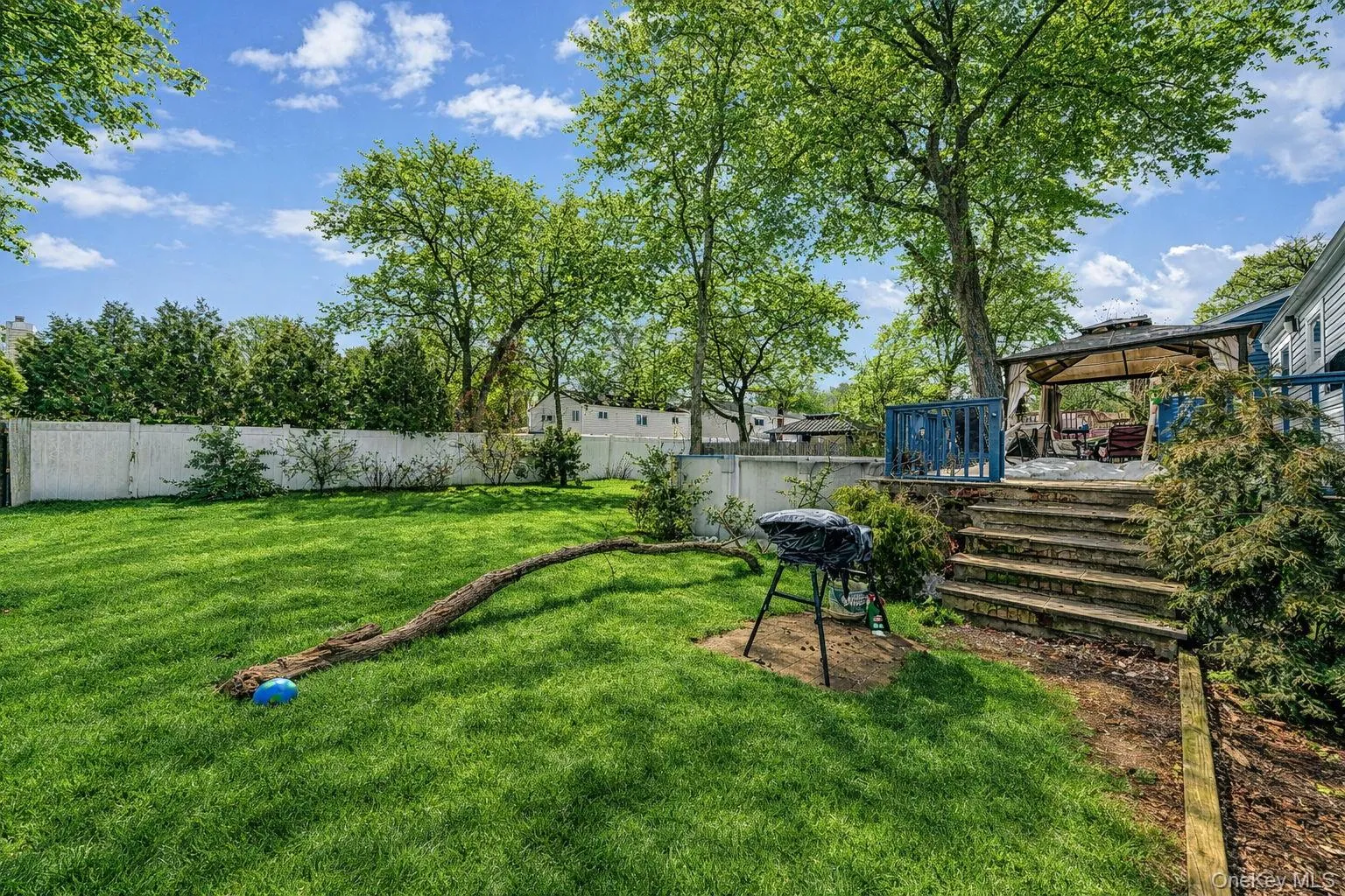 24 Lantern Street, Huntington, NY, 4 Bedrooms Bedrooms, 8 Rooms Rooms,1 BathroomBathrooms,Residential,For Rent,Lantern,0,1049147 24 Lantern Street, Huntington, NY, 4 Bedrooms Bedrooms, 8 Rooms Rooms,1 BathroomBathrooms,Residential,For Rent,Lantern,0,1049147