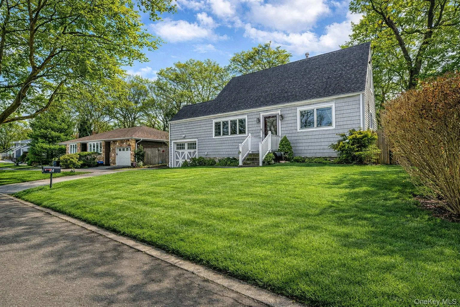 24 Lantern Street, Huntington, NY, 4 Bedrooms Bedrooms, 8 Rooms Rooms,1 BathroomBathrooms,Residential,For Rent,Lantern,0,1049147 24 Lantern Street, Huntington, NY, 4 Bedrooms Bedrooms, 8 Rooms Rooms,1 BathroomBathrooms,Residential,For Rent,Lantern,0,1049147