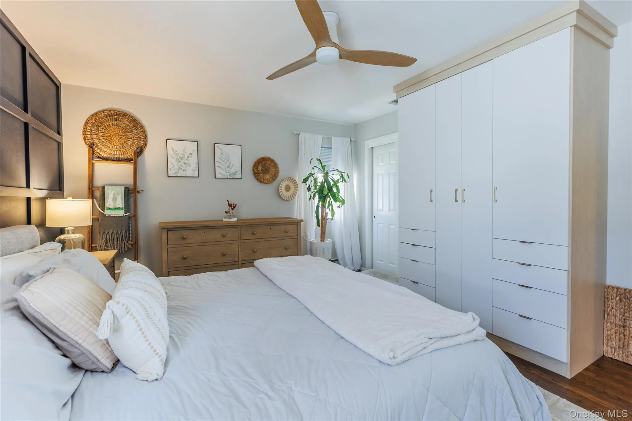 332 Myrtle Avenue, Islip, NY, 3 Bedrooms Bedrooms, 7 Rooms Rooms,2 BathroomsBathrooms,Residential,For Rent,Myrtle,0,1049150 332 Myrtle Avenue, Islip, NY, 3 Bedrooms Bedrooms, 7 Rooms Rooms,2 BathroomsBathrooms,Residential,For Rent,Myrtle,0,1049150