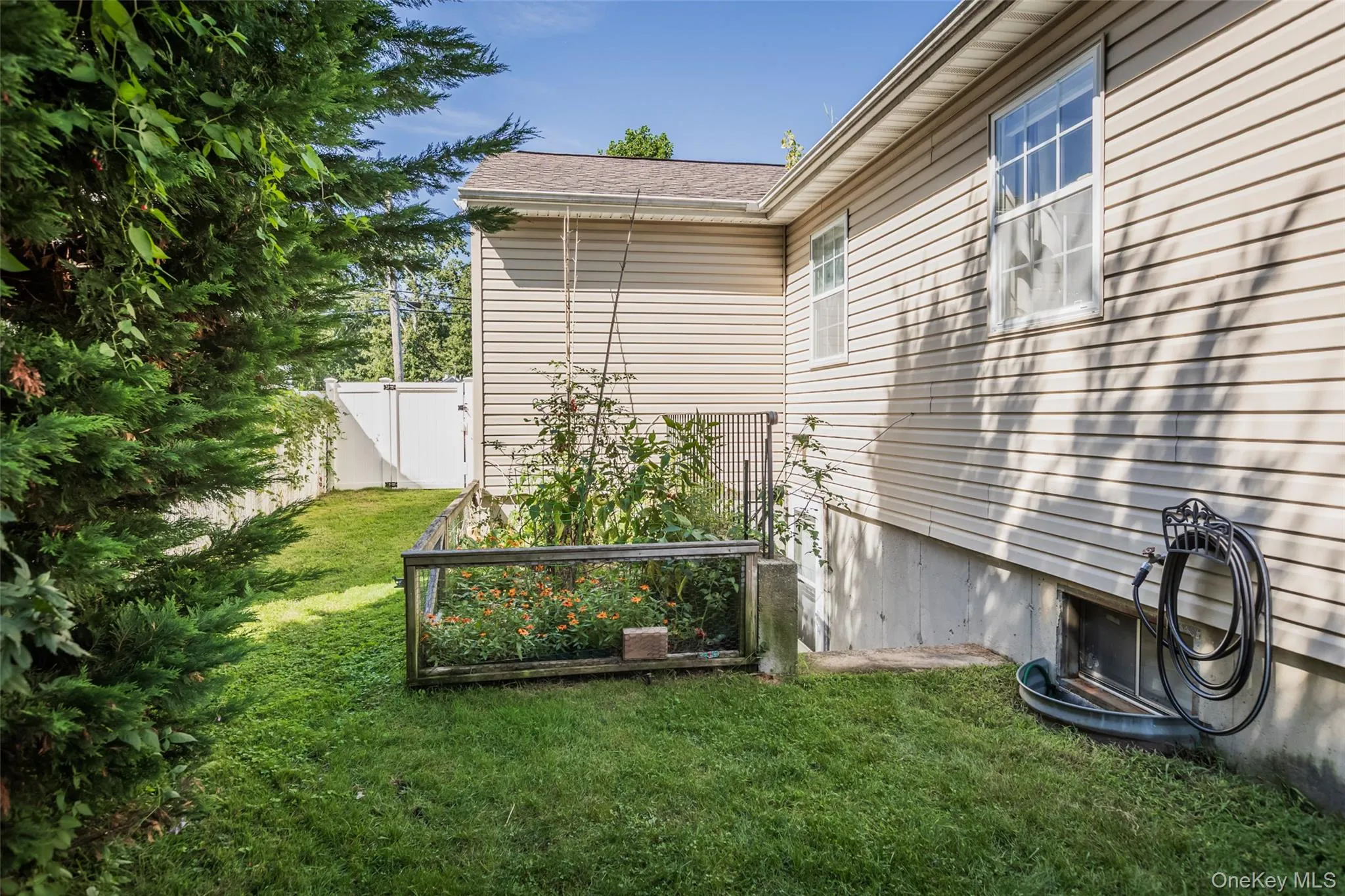 332 Myrtle Avenue, Islip, NY, 3 Bedrooms Bedrooms, 7 Rooms Rooms,2 BathroomsBathrooms,Residential,For Rent,Myrtle,0,1049150 332 Myrtle Avenue, Islip, NY, 3 Bedrooms Bedrooms, 7 Rooms Rooms,2 BathroomsBathrooms,Residential,For Rent,Myrtle,0,1049150