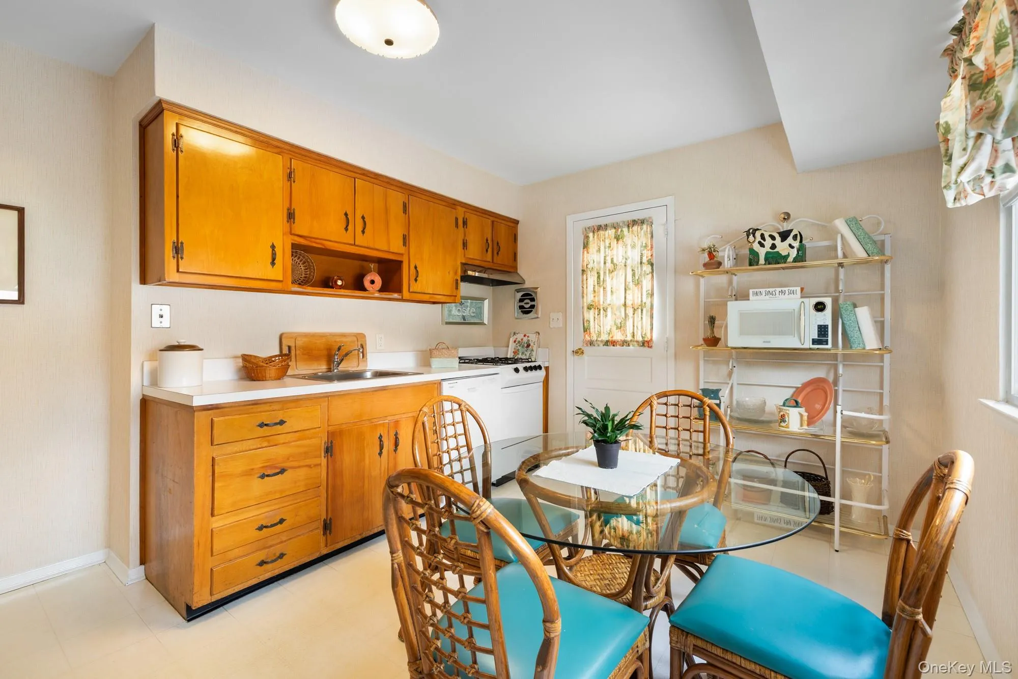 8 Ripley Drive, Huntington, NY, 3 Bedrooms Bedrooms, 7 Rooms Rooms,2 BathroomsBathrooms,Residential,For Rent,Ripley,0,1049151 8 Ripley Drive, Huntington, NY, 3 Bedrooms Bedrooms, 7 Rooms Rooms,2 BathroomsBathrooms,Residential,For Rent,Ripley,0,1049151