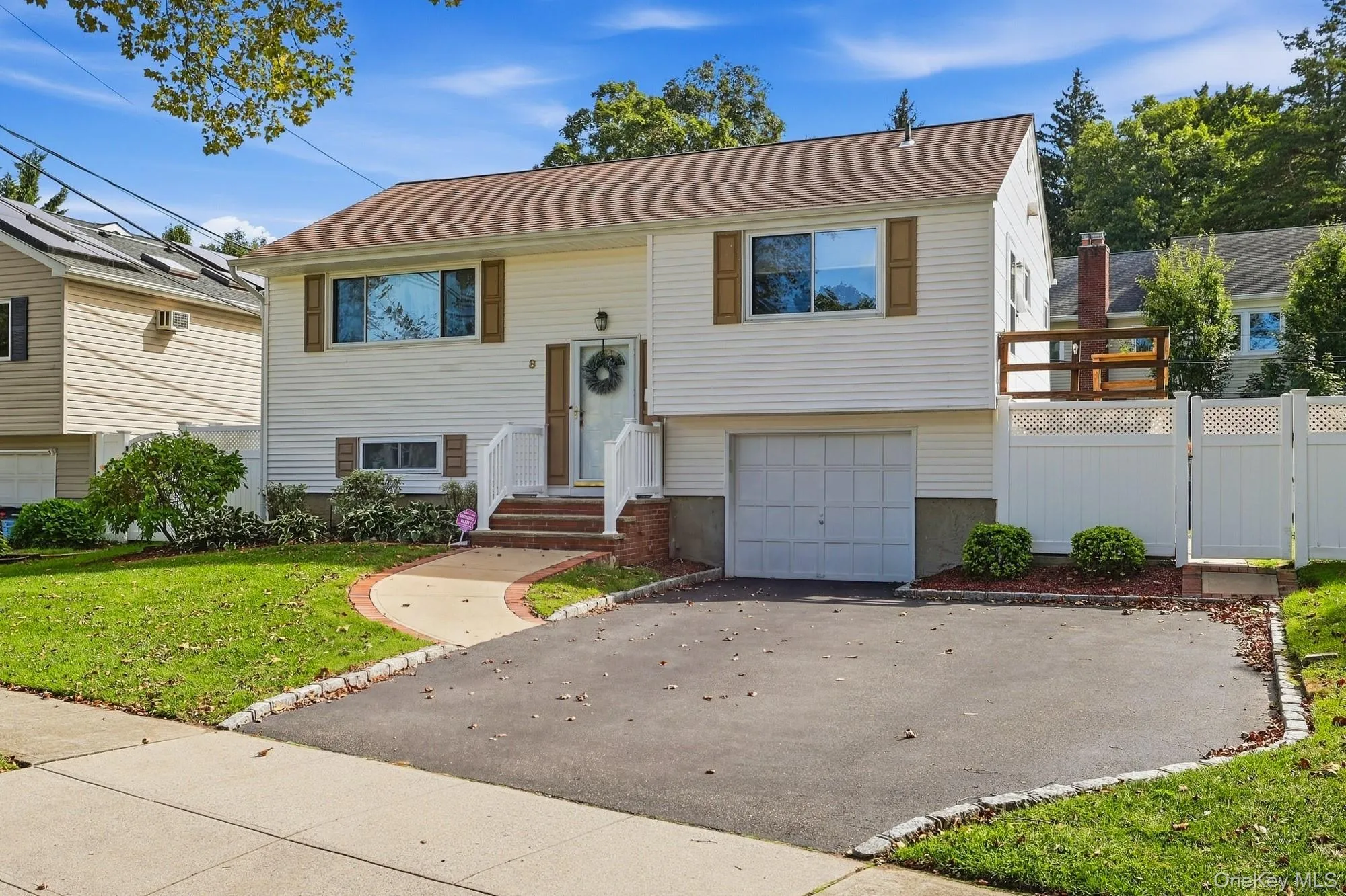 8 Ripley Drive, Huntington, NY, 3 Bedrooms Bedrooms, 7 Rooms Rooms,2 BathroomsBathrooms,Residential,For Rent,Ripley,0,1049151 8 Ripley Drive, Huntington, NY, 3 Bedrooms Bedrooms, 7 Rooms Rooms,2 BathroomsBathrooms,Residential,For Rent,Ripley,0,1049151