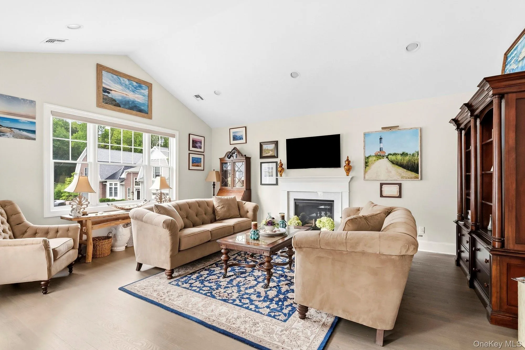 221 Coach Drive, Huntington, NY, 3 Bedrooms Bedrooms, 6 Rooms Rooms,2 BathroomsBathrooms,Residential,For Rent,Coach,0,1049153 221 Coach Drive, Huntington, NY, 3 Bedrooms Bedrooms, 6 Rooms Rooms,2 BathroomsBathrooms,Residential,For Rent,Coach,0,1049153