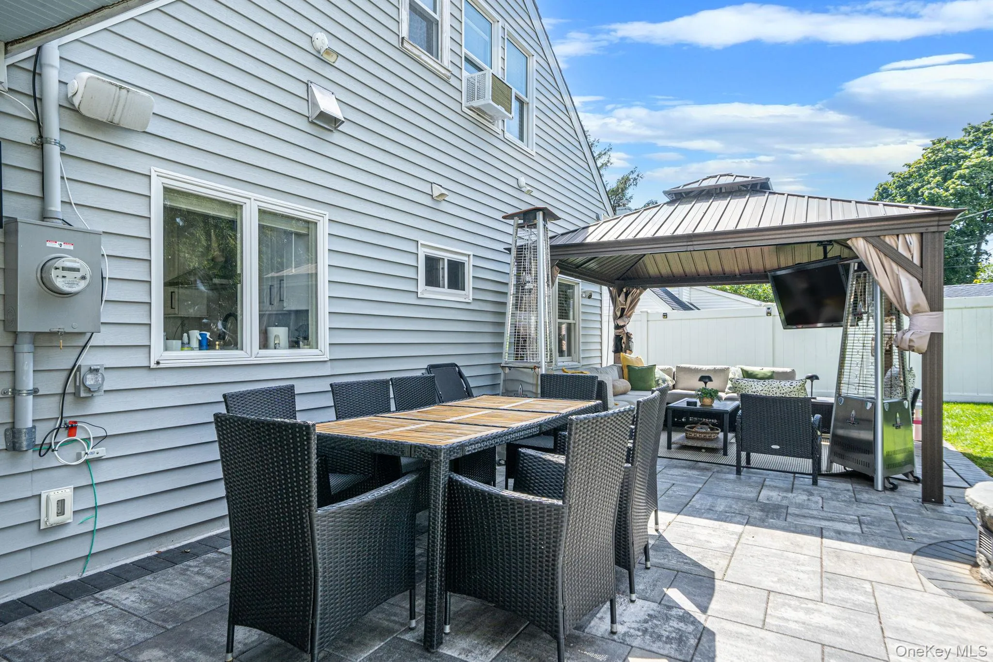 2115 Randall Avenue, Hempstead, NY, 4 Bedrooms Bedrooms, 7 Rooms Rooms,3 BathroomsBathrooms,Residential,For Rent,Randall,0,1049156 2115 Randall Avenue, Hempstead, NY, 4 Bedrooms Bedrooms, 7 Rooms Rooms,3 BathroomsBathrooms,Residential,For Rent,Randall,0,1049156