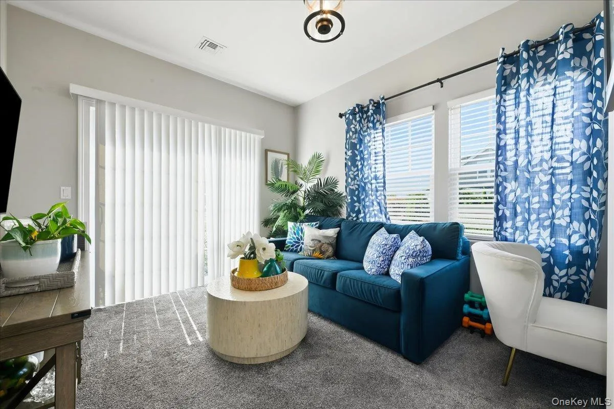 301 Anchor Court, Babylon, NY, 1 Bedroom Bedrooms, 5 Rooms Rooms,2 BathroomsBathrooms,Residential,For Rent,Anchor,0,1049158 301 Anchor Court, Babylon, NY, 1 Bedroom Bedrooms, 5 Rooms Rooms,2 BathroomsBathrooms,Residential,For Rent,Anchor,0,1049158