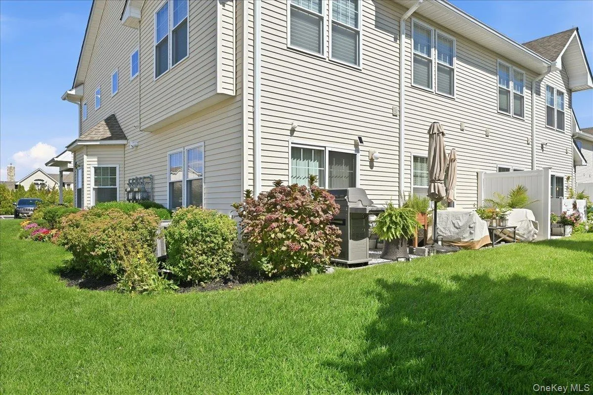 301 Anchor Court, Babylon, NY, 1 Bedroom Bedrooms, 5 Rooms Rooms,2 BathroomsBathrooms,Residential,For Rent,Anchor,0,1049158 301 Anchor Court, Babylon, NY, 1 Bedroom Bedrooms, 5 Rooms Rooms,2 BathroomsBathrooms,Residential,For Rent,Anchor,0,1049158