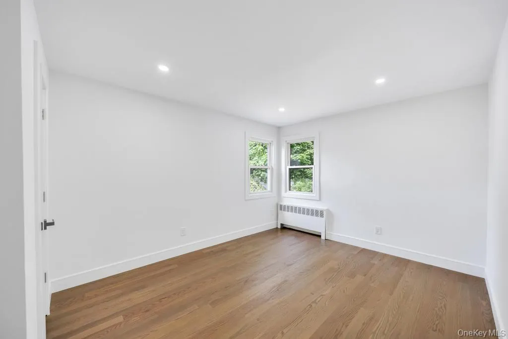 2331 Neptune Avenue, Hempstead, NY, 6 Bedrooms Bedrooms, 13 Rooms Rooms,4 BathroomsBathrooms,Residential,For Rent,Neptune,0,1049160 2331 Neptune Avenue, Hempstead, NY, 6 Bedrooms Bedrooms, 13 Rooms Rooms,4 BathroomsBathrooms,Residential,For Rent,Neptune,0,1049160