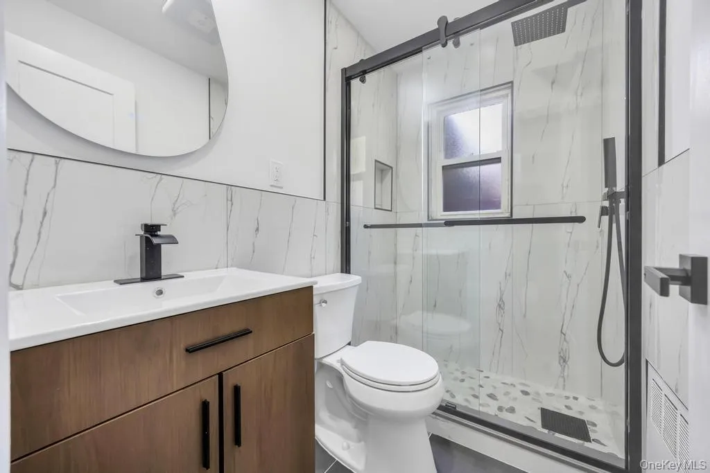 2331 Neptune Avenue, Hempstead, NY, 6 Bedrooms Bedrooms, 13 Rooms Rooms,4 BathroomsBathrooms,Residential,For Rent,Neptune,0,1049160 2331 Neptune Avenue, Hempstead, NY, 6 Bedrooms Bedrooms, 13 Rooms Rooms,4 BathroomsBathrooms,Residential,For Rent,Neptune,0,1049160
