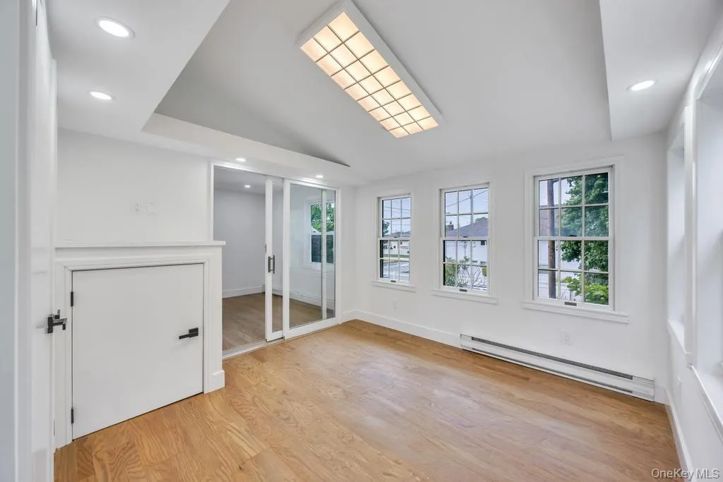 2331 Neptune Avenue, Hempstead, NY, 6 Bedrooms Bedrooms, 13 Rooms Rooms,4 BathroomsBathrooms,Residential,For Rent,Neptune,0,1049160 2331 Neptune Avenue, Hempstead, NY, 6 Bedrooms Bedrooms, 13 Rooms Rooms,4 BathroomsBathrooms,Residential,For Rent,Neptune,0,1049160