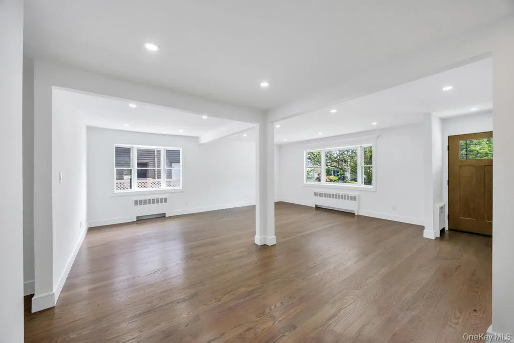 2331 Neptune Avenue, Hempstead, NY, 6 Bedrooms Bedrooms, 13 Rooms Rooms,4 BathroomsBathrooms,Residential,For Rent,Neptune,0,1049160 2331 Neptune Avenue, Hempstead, NY, 6 Bedrooms Bedrooms, 13 Rooms Rooms,4 BathroomsBathrooms,Residential,For Rent,Neptune,0,1049160