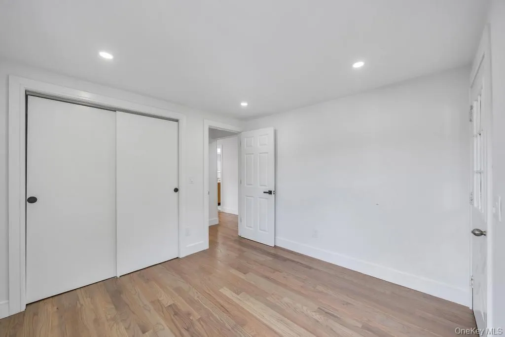 2331 Neptune Avenue, Hempstead, NY, 6 Bedrooms Bedrooms, 13 Rooms Rooms,4 BathroomsBathrooms,Residential,For Rent,Neptune,0,1049160 2331 Neptune Avenue, Hempstead, NY, 6 Bedrooms Bedrooms, 13 Rooms Rooms,4 BathroomsBathrooms,Residential,For Rent,Neptune,0,1049160