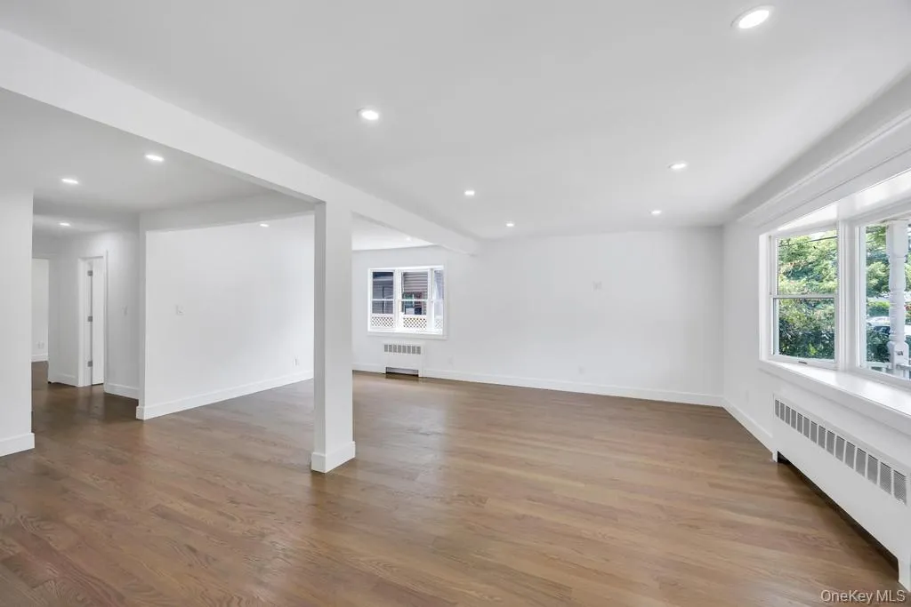 2331 Neptune Avenue, Hempstead, NY, 6 Bedrooms Bedrooms, 13 Rooms Rooms,4 BathroomsBathrooms,Residential,For Rent,Neptune,0,1049160 2331 Neptune Avenue, Hempstead, NY, 6 Bedrooms Bedrooms, 13 Rooms Rooms,4 BathroomsBathrooms,Residential,For Rent,Neptune,0,1049160