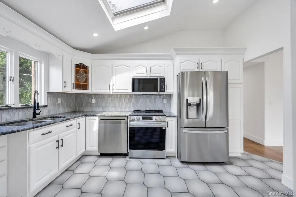 2331 Neptune Avenue, Hempstead, NY, 6 Bedrooms Bedrooms, 13 Rooms Rooms,4 BathroomsBathrooms,Residential,For Rent,Neptune,0,1049160 2331 Neptune Avenue, Hempstead, NY, 6 Bedrooms Bedrooms, 13 Rooms Rooms,4 BathroomsBathrooms,Residential,For Rent,Neptune,0,1049160