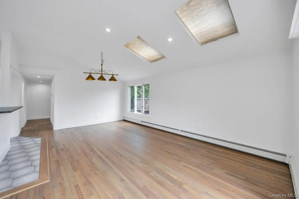 2331 Neptune Avenue, Hempstead, NY, 6 Bedrooms Bedrooms, 13 Rooms Rooms,4 BathroomsBathrooms,Residential,For Rent,Neptune,0,1049160 2331 Neptune Avenue, Hempstead, NY, 6 Bedrooms Bedrooms, 13 Rooms Rooms,4 BathroomsBathrooms,Residential,For Rent,Neptune,0,1049160