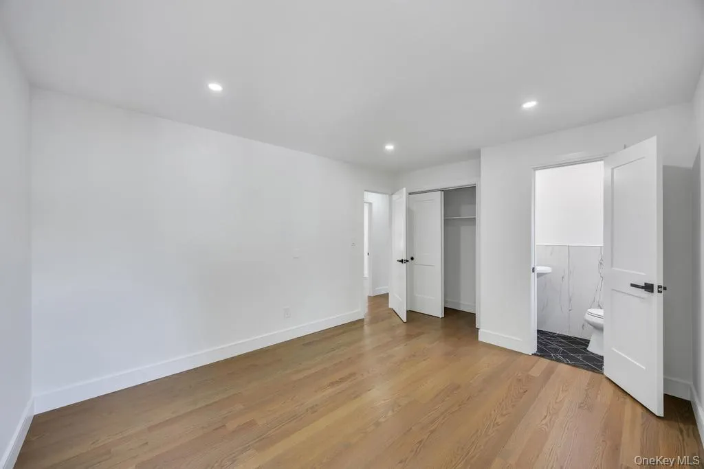 2331 Neptune Avenue, Hempstead, NY, 6 Bedrooms Bedrooms, 13 Rooms Rooms,4 BathroomsBathrooms,Residential,For Rent,Neptune,0,1049160 2331 Neptune Avenue, Hempstead, NY, 6 Bedrooms Bedrooms, 13 Rooms Rooms,4 BathroomsBathrooms,Residential,For Rent,Neptune,0,1049160