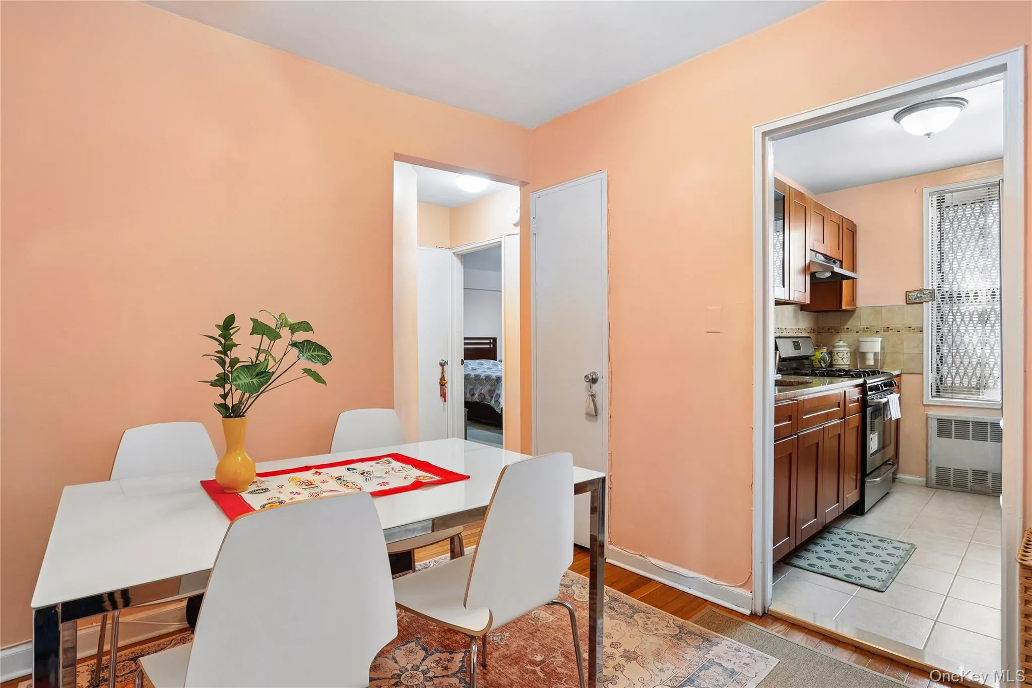 33-26 92nd Street, New York, NY, 1 Bedroom Bedrooms, 4 Rooms Rooms,1 BathroomBathrooms,Residential,For Rent,92nd,0,1049165 33-26 92nd Street, New York, NY, 1 Bedroom Bedrooms, 4 Rooms Rooms,1 BathroomBathrooms,Residential,For Rent,92nd,0,1049165