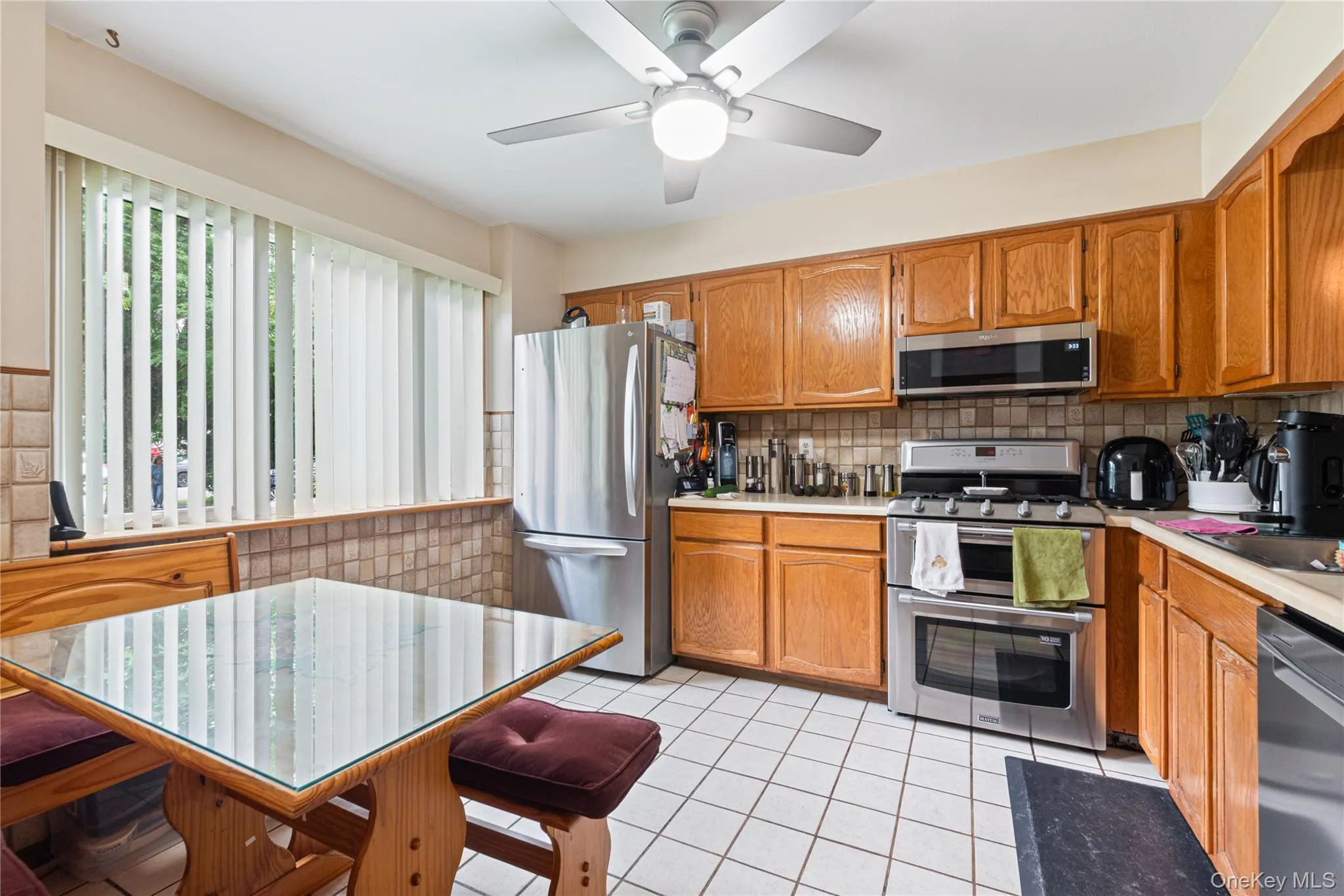 6 Hamlet Court, Wappinger, NY, 3 Bedrooms Bedrooms, 6 Rooms Rooms,1 BathroomBathrooms,Residential,For Rent,Hamlet,0,1049169 6 Hamlet Court, Wappinger, NY, 3 Bedrooms Bedrooms, 6 Rooms Rooms,1 BathroomBathrooms,Residential,For Rent,Hamlet,0,1049169