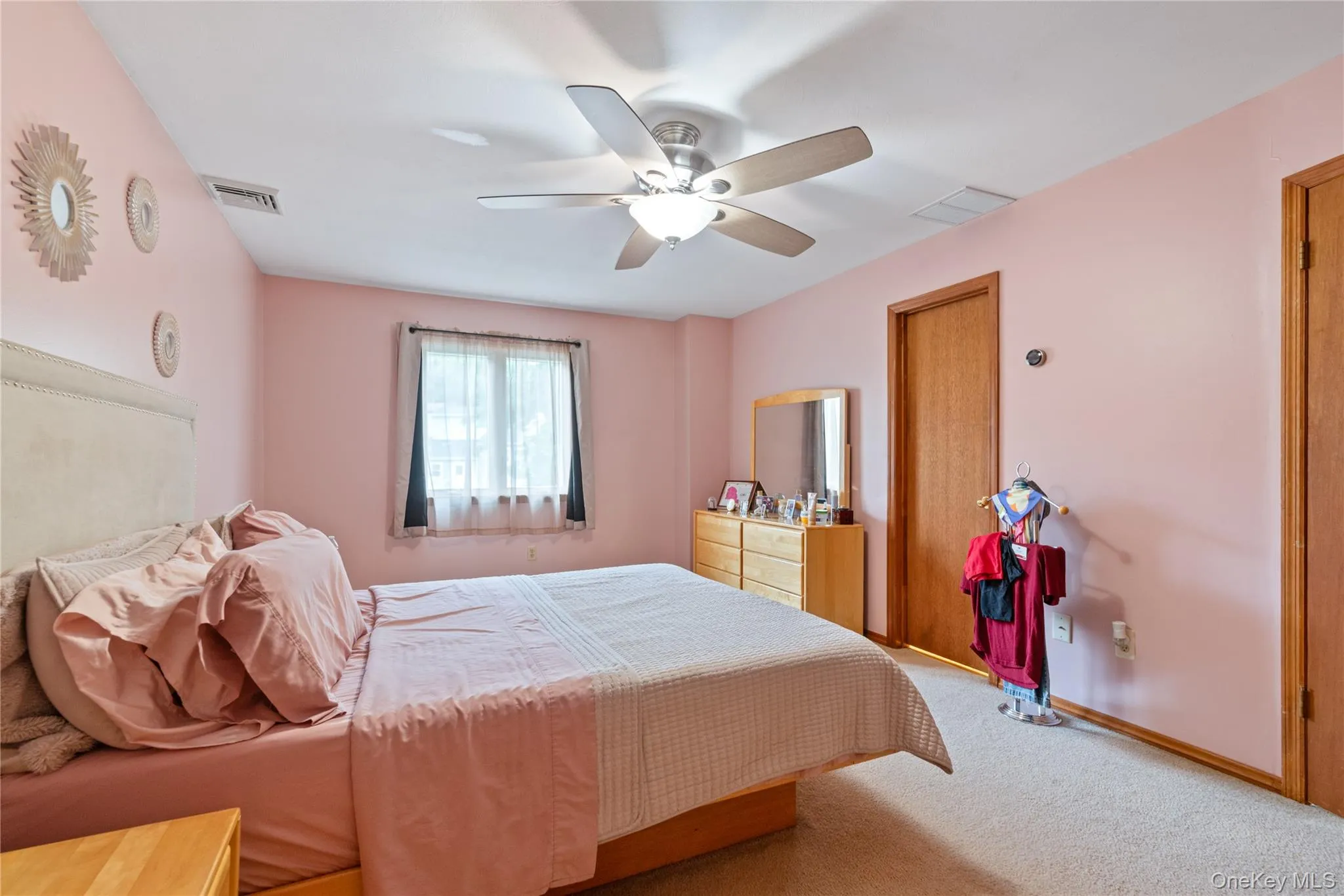 6 Hamlet Court, Wappinger, NY, 3 Bedrooms Bedrooms, 6 Rooms Rooms,1 BathroomBathrooms,Residential,For Rent,Hamlet,0,1049169 6 Hamlet Court, Wappinger, NY, 3 Bedrooms Bedrooms, 6 Rooms Rooms,1 BathroomBathrooms,Residential,For Rent,Hamlet,0,1049169