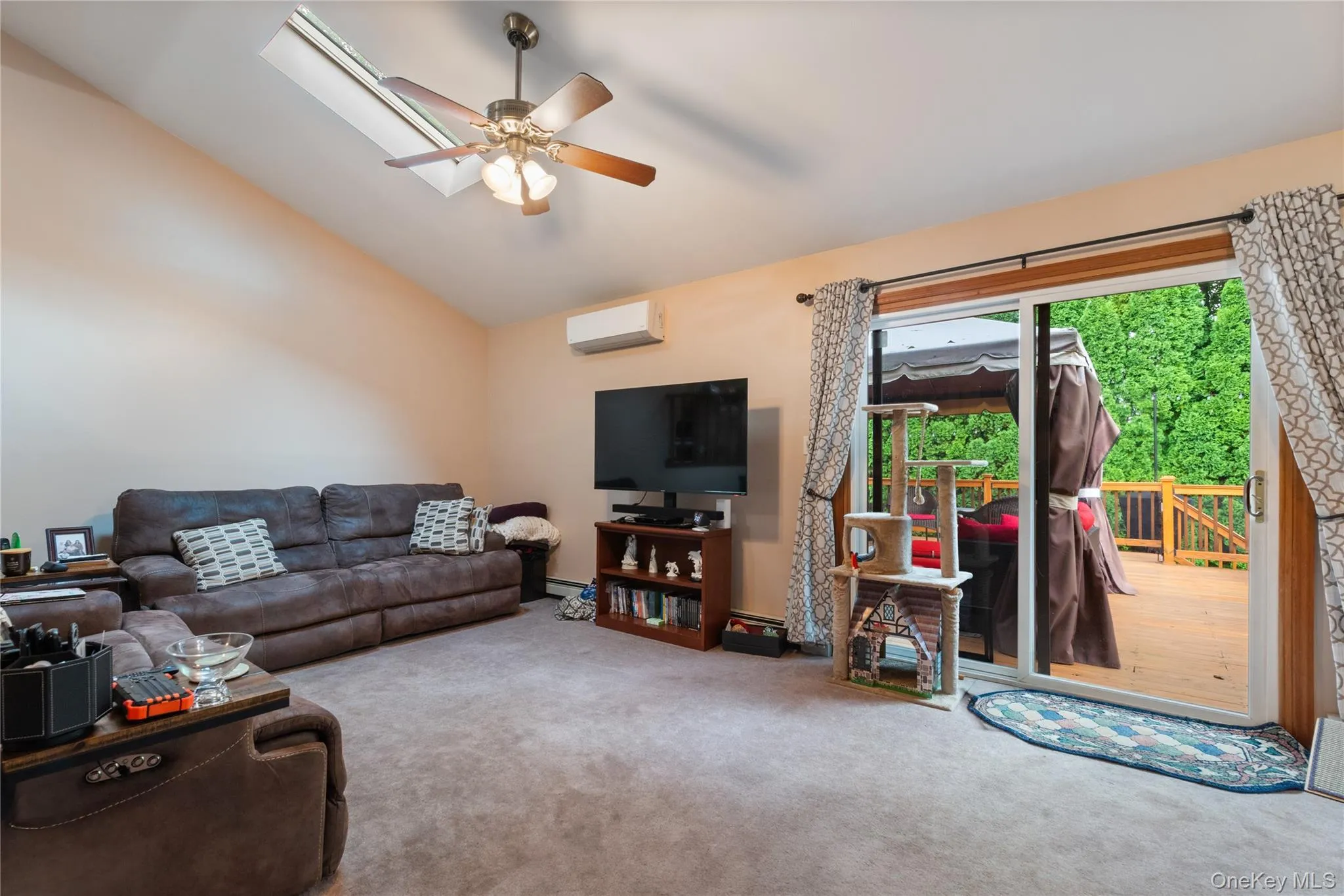 6 Hamlet Court, Wappinger, NY, 3 Bedrooms Bedrooms, 6 Rooms Rooms,1 BathroomBathrooms,Residential,For Rent,Hamlet,0,1049169 6 Hamlet Court, Wappinger, NY, 3 Bedrooms Bedrooms, 6 Rooms Rooms,1 BathroomBathrooms,Residential,For Rent,Hamlet,0,1049169
