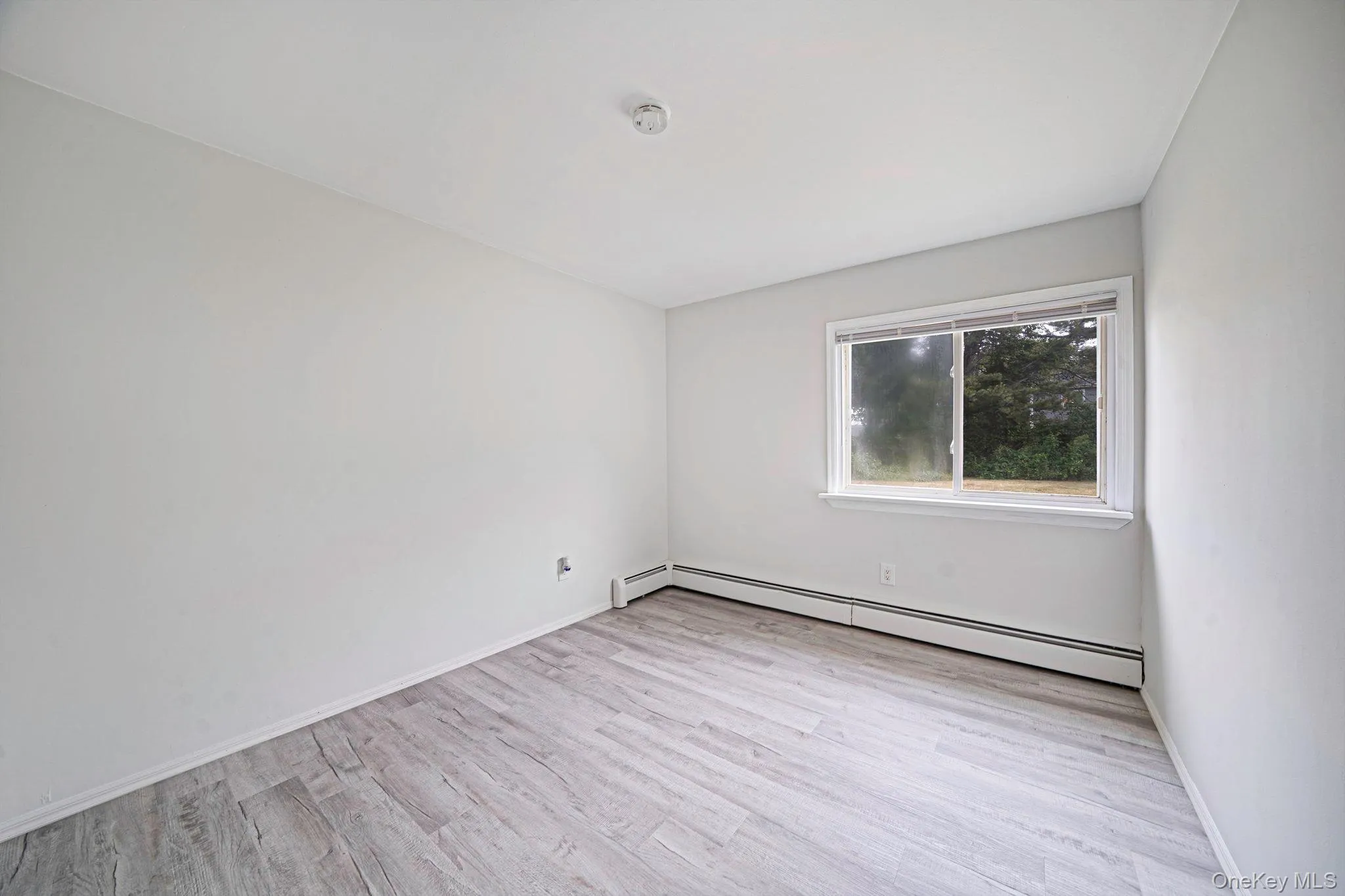 9 Carson Lane, Brookhaven, NY, 3 Bedrooms Bedrooms, 6 Rooms Rooms,1 BathroomBathrooms,Residential,For Rent,Carson,0,1049179 9 Carson Lane, Brookhaven, NY, 3 Bedrooms Bedrooms, 6 Rooms Rooms,1 BathroomBathrooms,Residential,For Rent,Carson,0,1049179