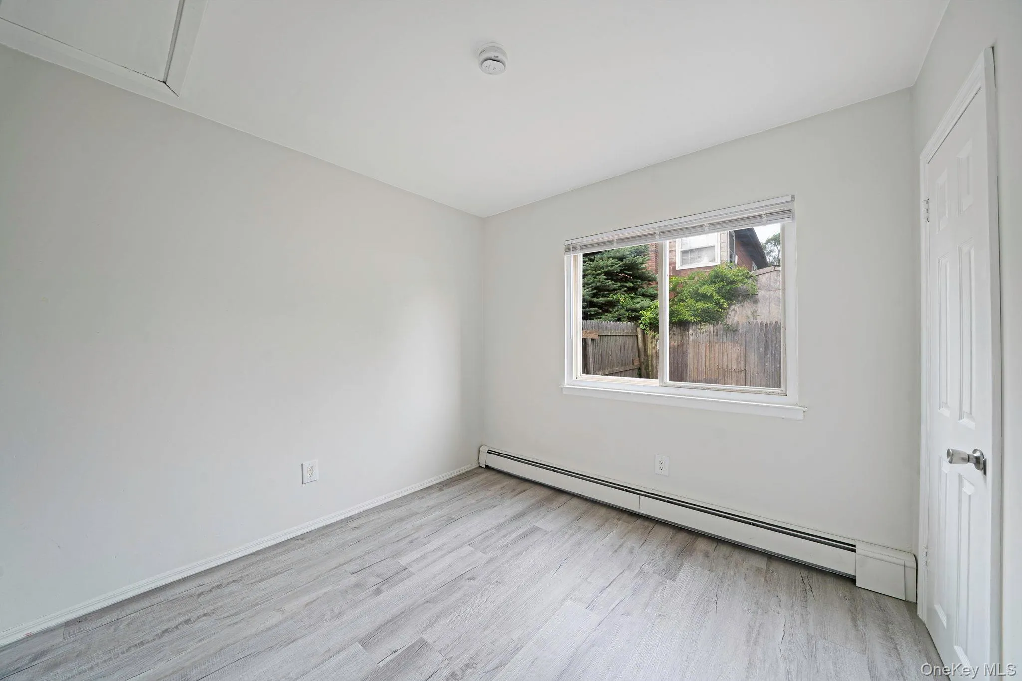 9 Carson Lane, Brookhaven, NY, 3 Bedrooms Bedrooms, 6 Rooms Rooms,1 BathroomBathrooms,Residential,For Rent,Carson,0,1049179 9 Carson Lane, Brookhaven, NY, 3 Bedrooms Bedrooms, 6 Rooms Rooms,1 BathroomBathrooms,Residential,For Rent,Carson,0,1049179