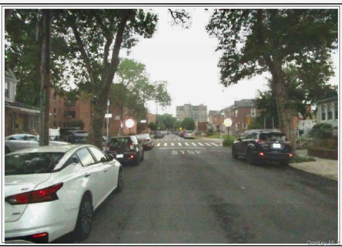 62-95 Austin Street, New York, NY, 3 Bedrooms Bedrooms, 7 Rooms Rooms,1 BathroomBathrooms,Residential,For Rent,Austin,0,1049191 62-95 Austin Street, New York, NY, 3 Bedrooms Bedrooms, 7 Rooms Rooms,1 BathroomBathrooms,Residential,For Rent,Austin,0,1049191