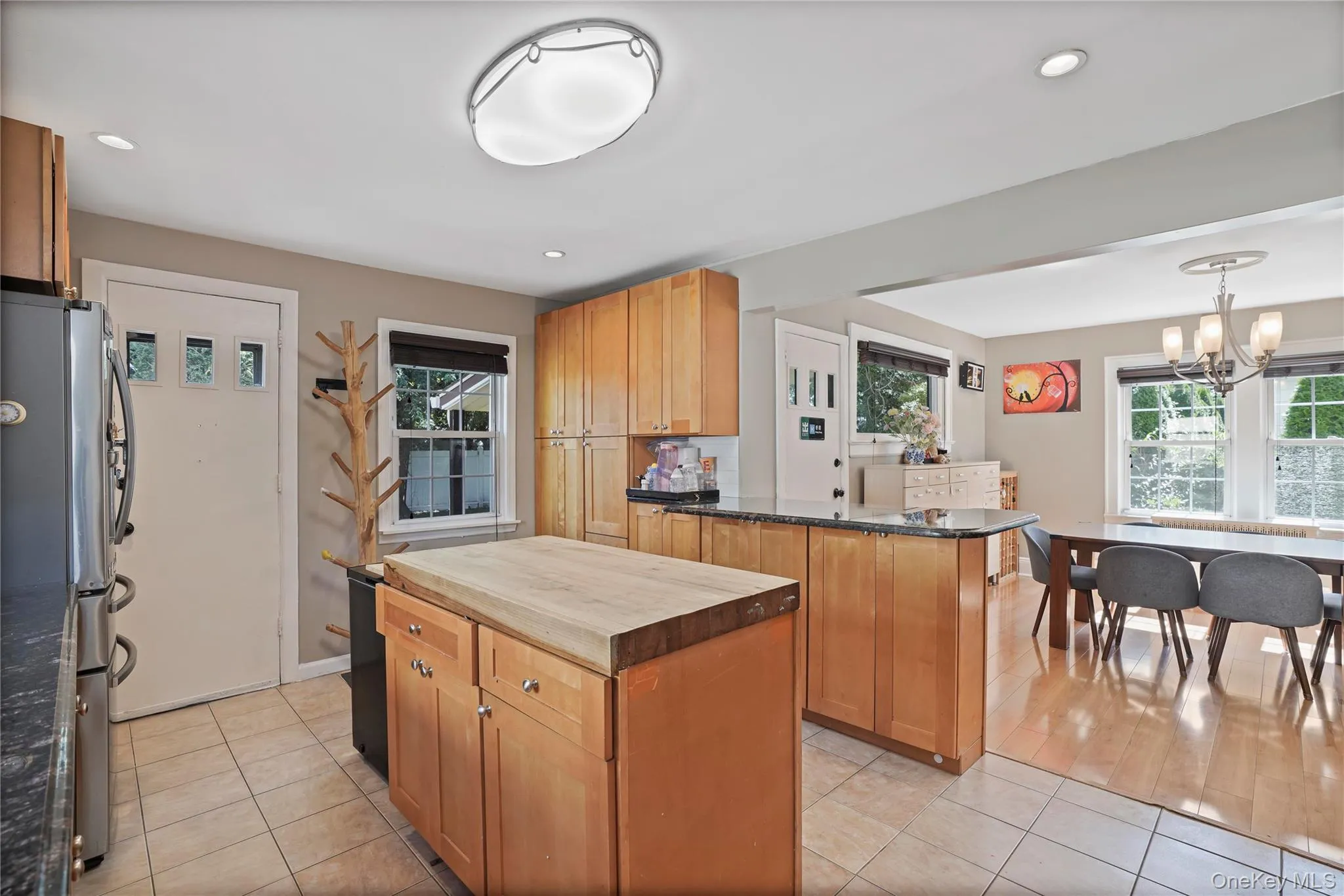 Plenty Of Cabinets For Storage & Lots Of Prep Space Plenty Of Cabinets For Storage & Lots Of Prep Space