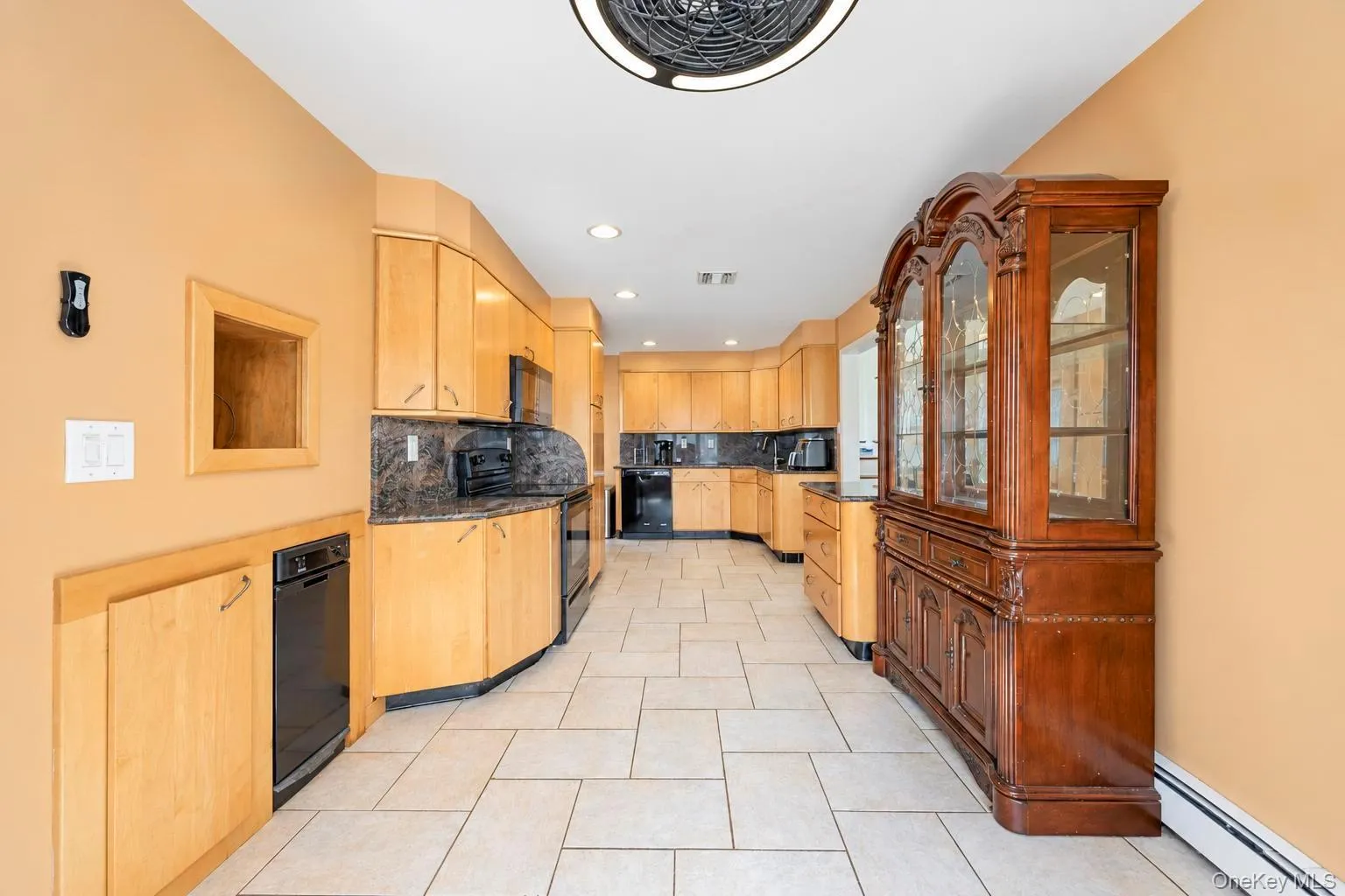 3 Avelaine Court, Babylon, NY, 5 Bedrooms Bedrooms, 8 Rooms Rooms,2 BathroomsBathrooms,Residential,For Rent,Avelaine,0,1049195 3 Avelaine Court, Babylon, NY, 5 Bedrooms Bedrooms, 8 Rooms Rooms,2 BathroomsBathrooms,Residential,For Rent,Avelaine,0,1049195