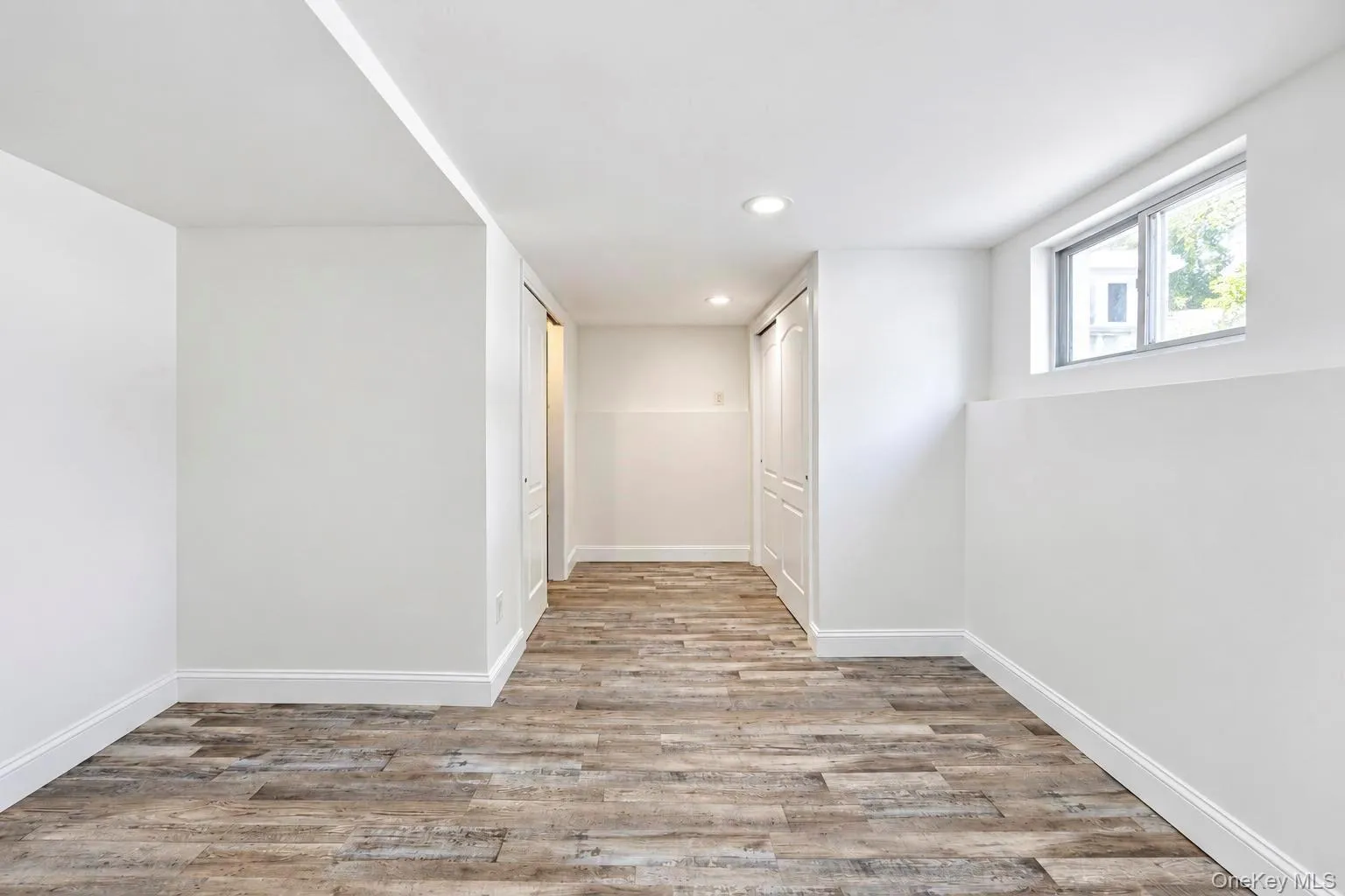 3 Avelaine Court, Babylon, NY, 5 Bedrooms Bedrooms, 8 Rooms Rooms,2 BathroomsBathrooms,Residential,For Rent,Avelaine,0,1049195 3 Avelaine Court, Babylon, NY, 5 Bedrooms Bedrooms, 8 Rooms Rooms,2 BathroomsBathrooms,Residential,For Rent,Avelaine,0,1049195
