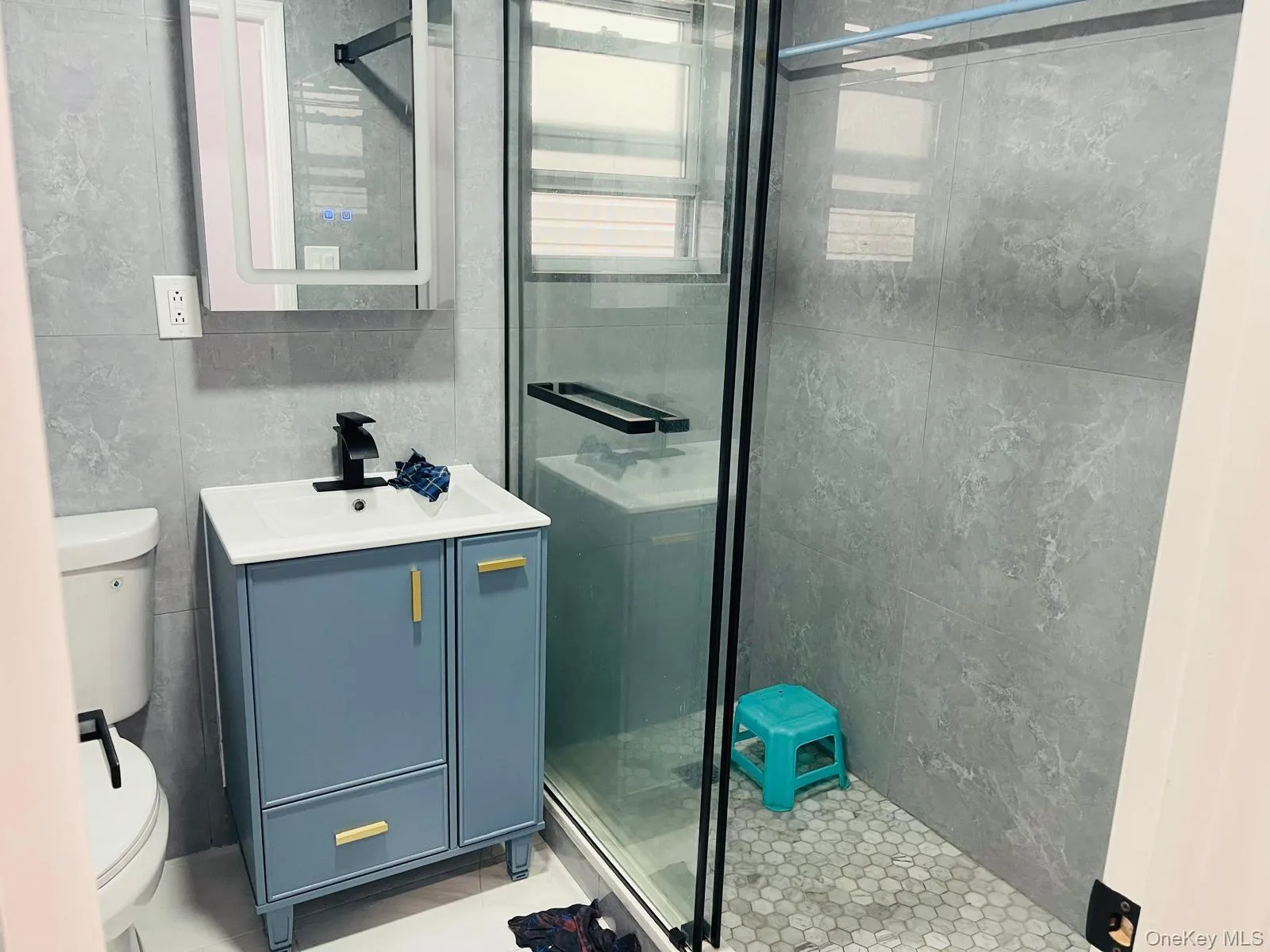 1618 Glover Street, New York, NY, 3 Bedroom Bedrooms, 4 Room Rooms,1 BathroomBathrooms,Residential Lease,For Rent,Glover,0,1049197 1618 Glover Street, New York, NY, 3 Bedroom Bedrooms, 4 Room Rooms,1 BathroomBathrooms,Residential Lease,For Rent,Glover,0,1049197