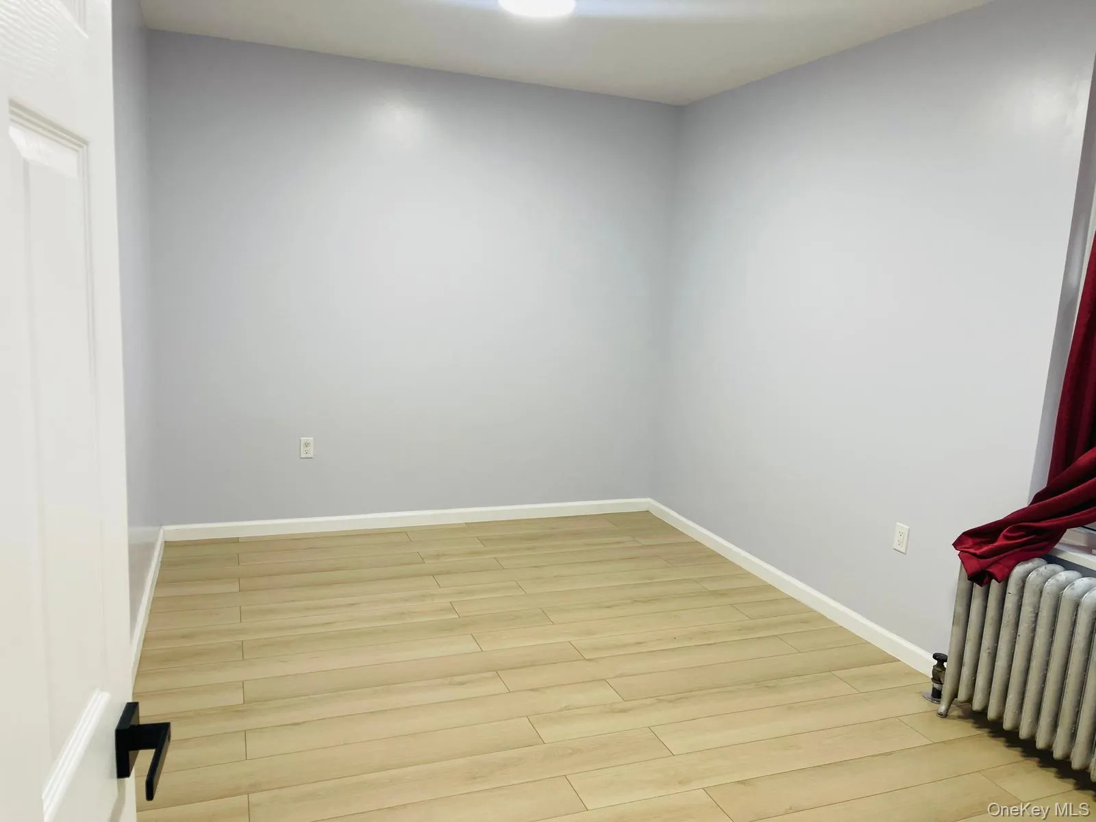 1618 Glover Street, New York, NY, 3 Bedroom Bedrooms, 4 Room Rooms,1 BathroomBathrooms,Residential Lease,For Rent,Glover,0,1049197 1618 Glover Street, New York, NY, 3 Bedroom Bedrooms, 4 Room Rooms,1 BathroomBathrooms,Residential Lease,For Rent,Glover,0,1049197