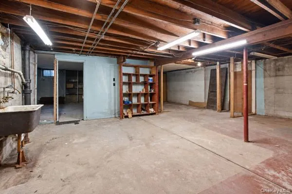 6 Thomas Street, Thompson, NY, 3 Bedrooms Bedrooms, 5 Rooms Rooms,2 BathroomsBathrooms,Residential,For Rent,Thomas,0,1049204 6 Thomas Street, Thompson, NY, 3 Bedrooms Bedrooms, 5 Rooms Rooms,2 BathroomsBathrooms,Residential,For Rent,Thomas,0,1049204