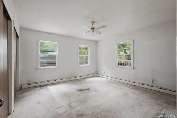 6 Thomas Street, Thompson, NY, 3 Bedrooms Bedrooms, 5 Rooms Rooms,2 BathroomsBathrooms,Residential,For Rent,Thomas,0,1049204 6 Thomas Street, Thompson, NY, 3 Bedrooms Bedrooms, 5 Rooms Rooms,2 BathroomsBathrooms,Residential,For Rent,Thomas,0,1049204