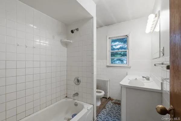6 Thomas Street, Thompson, NY, 3 Bedrooms Bedrooms, 5 Rooms Rooms,2 BathroomsBathrooms,Residential,For Rent,Thomas,0,1049204 6 Thomas Street, Thompson, NY, 3 Bedrooms Bedrooms, 5 Rooms Rooms,2 BathroomsBathrooms,Residential,For Rent,Thomas,0,1049204