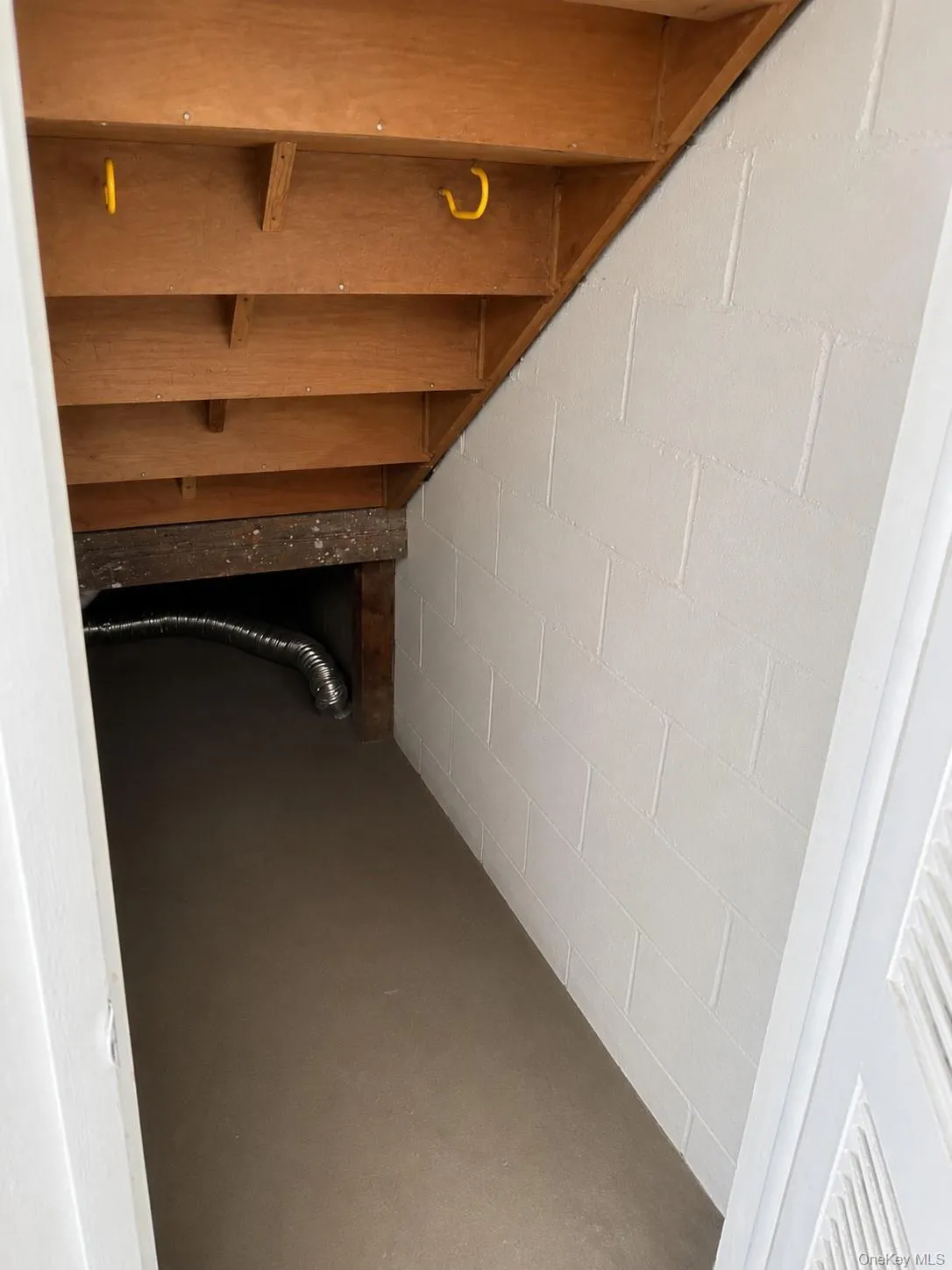 40 Maplewood Drive, Huntington, NY, 1 Bedroom Bedrooms, 5 Rooms Rooms,1 BathroomBathrooms,Residential Lease,For Rent,Maplewood,0,1049208 40 Maplewood Drive, Huntington, NY, 1 Bedroom Bedrooms, 5 Rooms Rooms,1 BathroomBathrooms,Residential Lease,For Rent,Maplewood,0,1049208